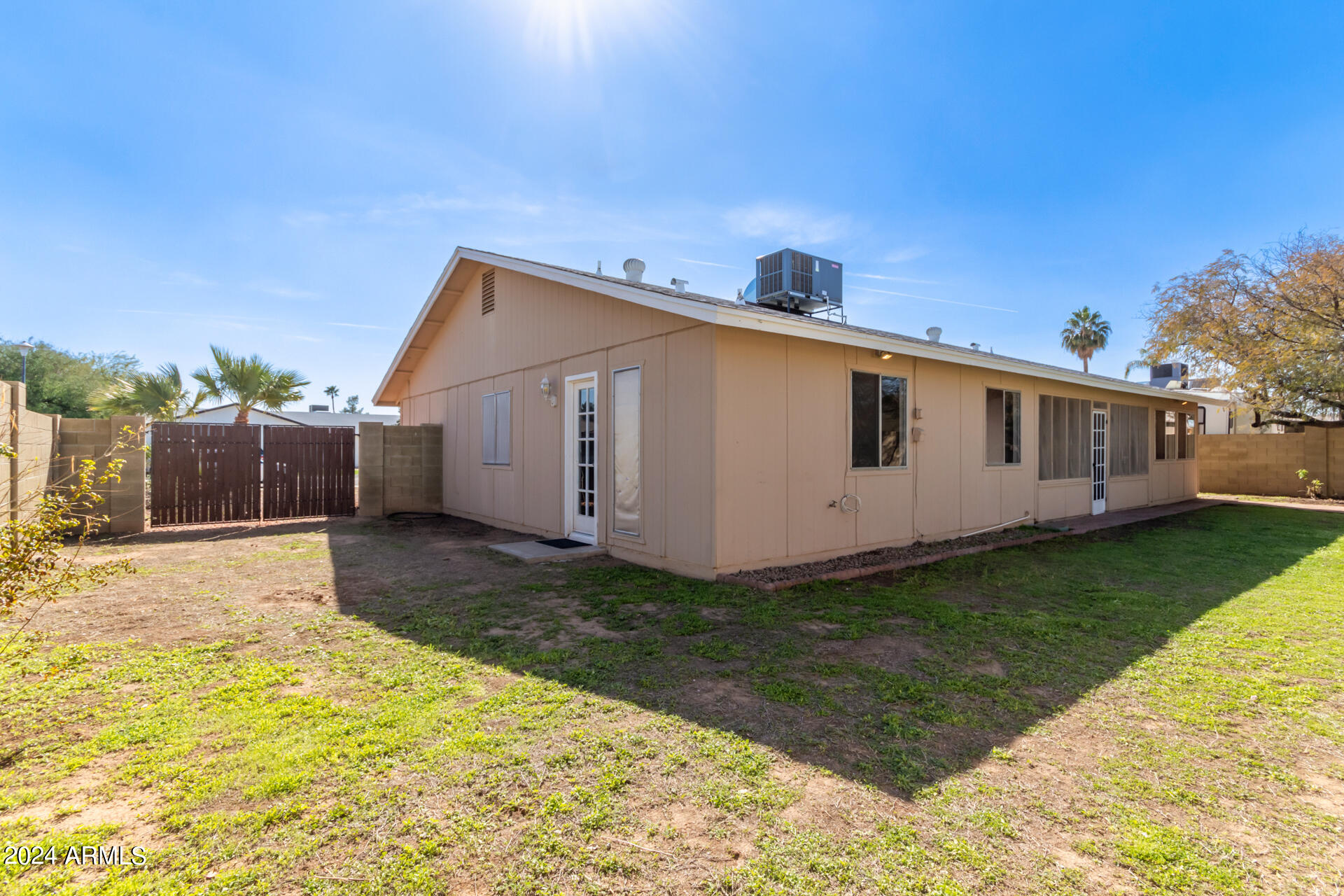 4216 W VILLA RITA Drive