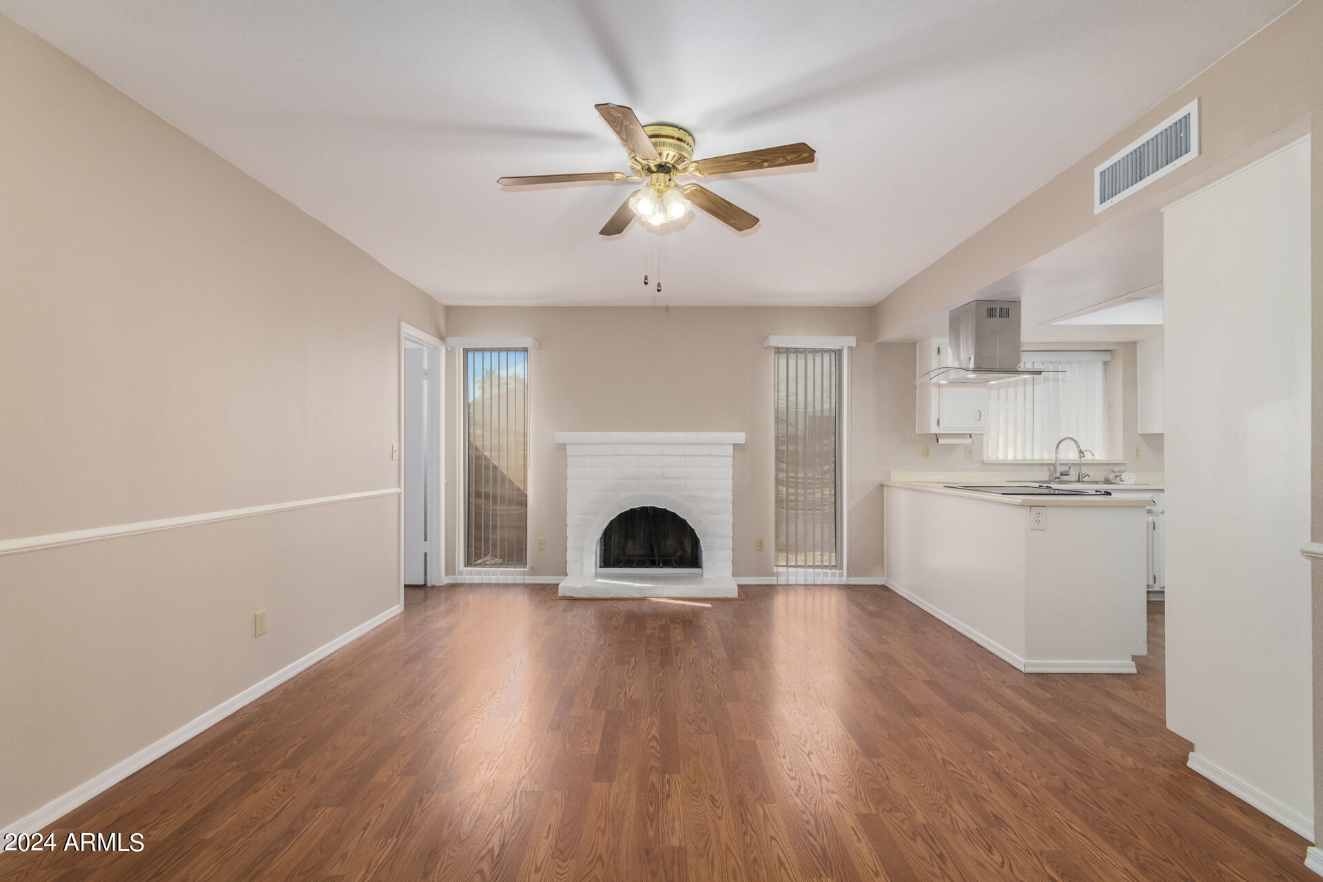 4216 W VILLA RITA Drive