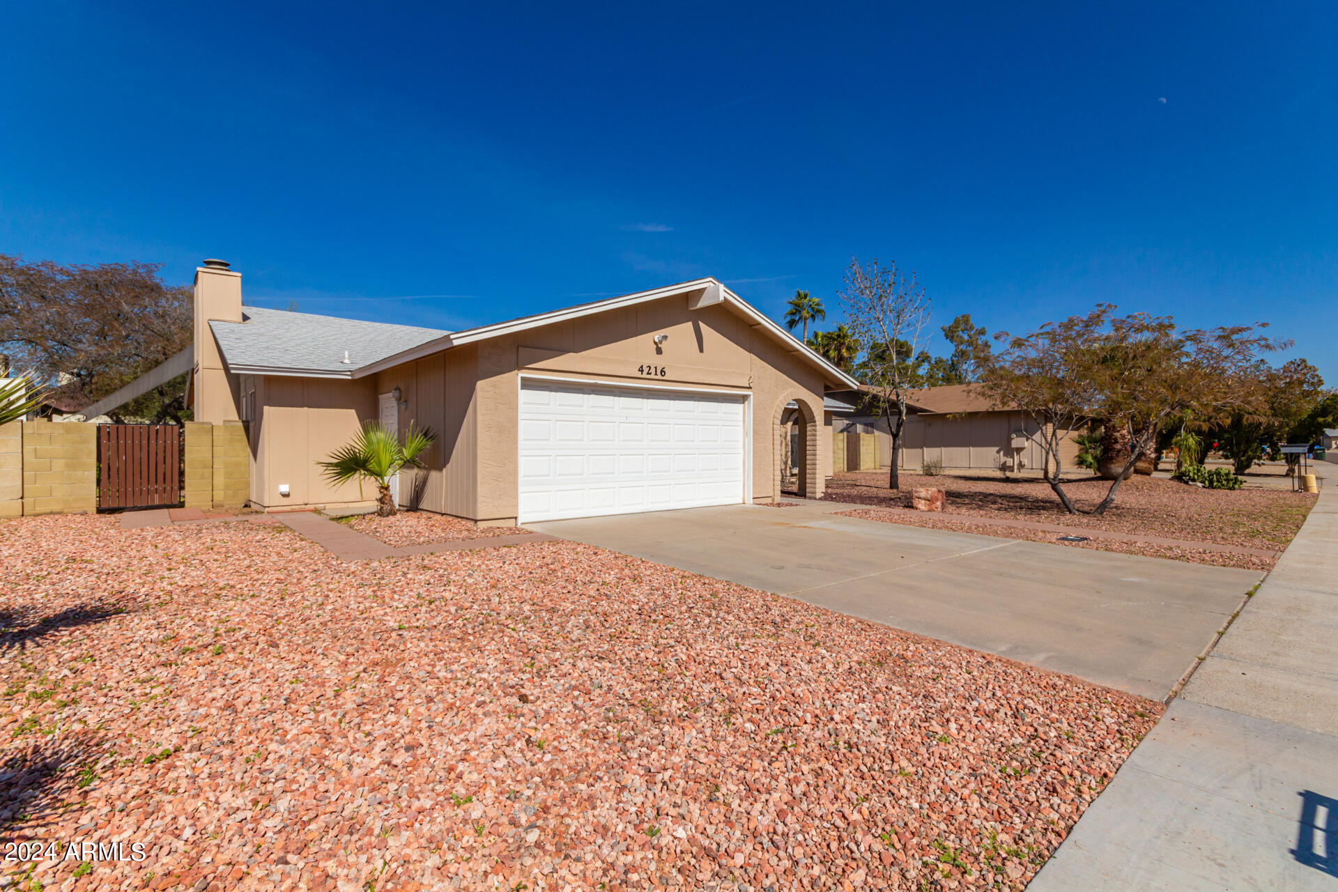 4216 W VILLA RITA Drive