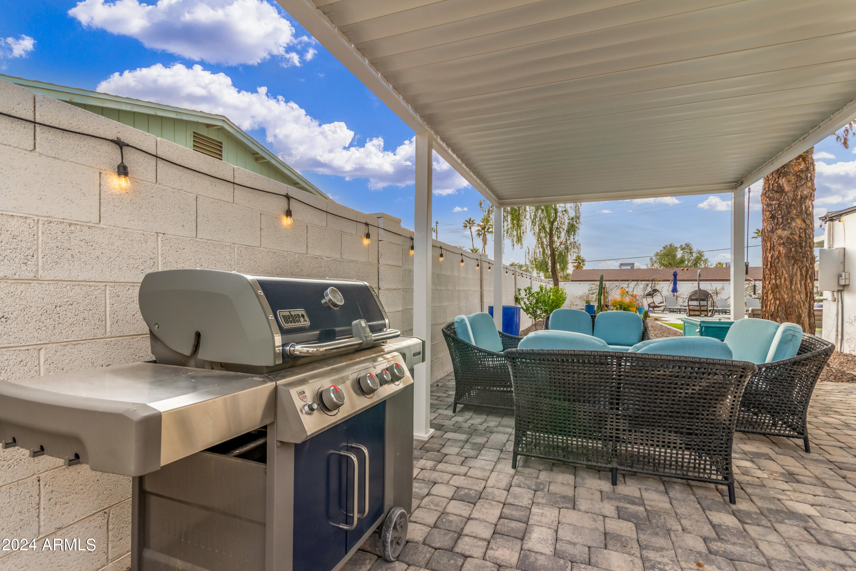 2514 N 49TH Place