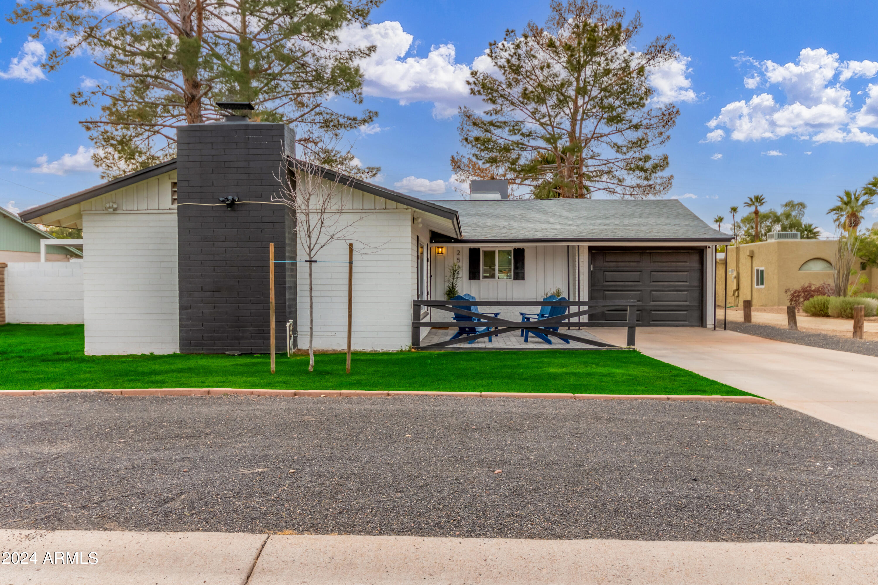2514 N 49TH Place