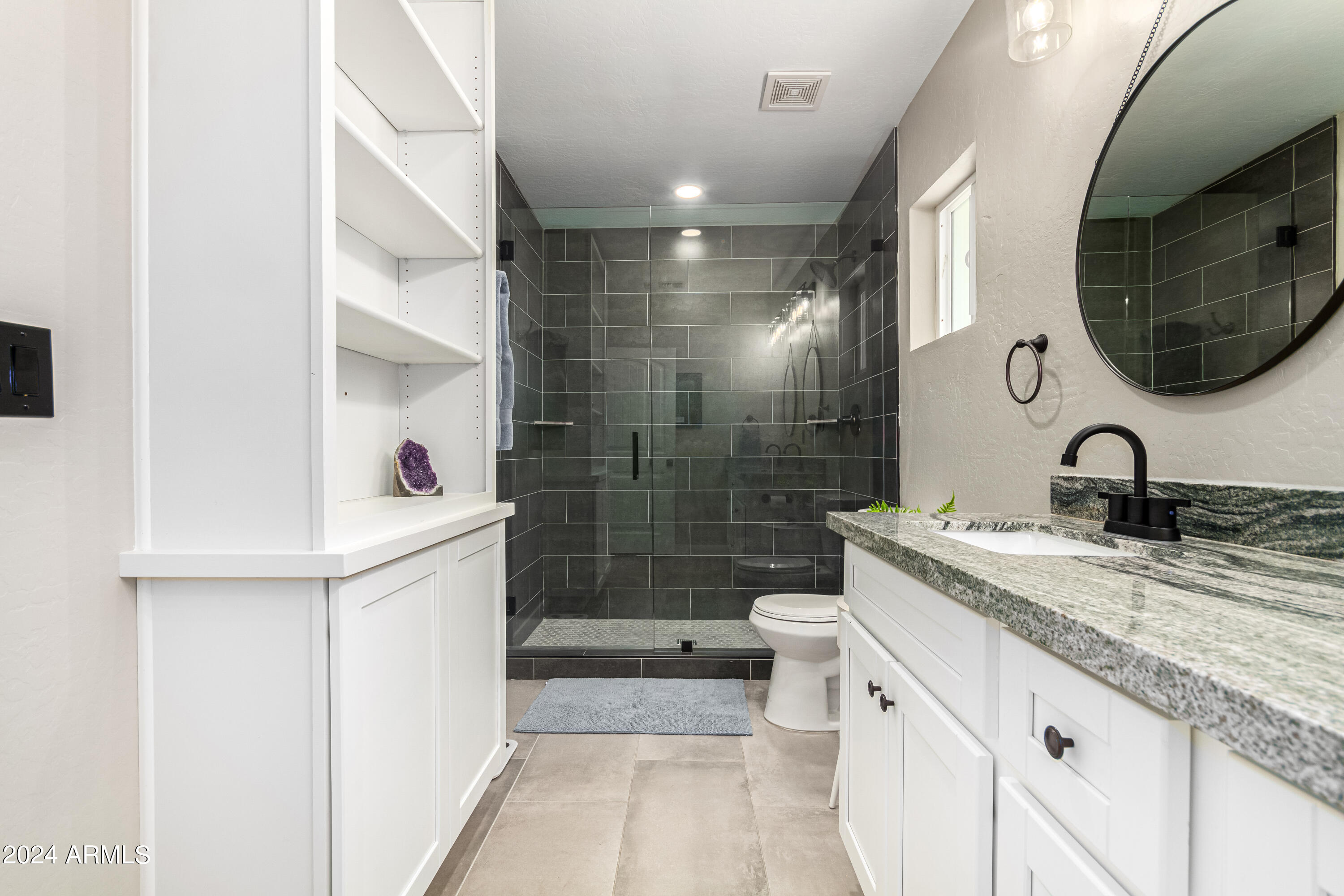 2514 N 49TH Place