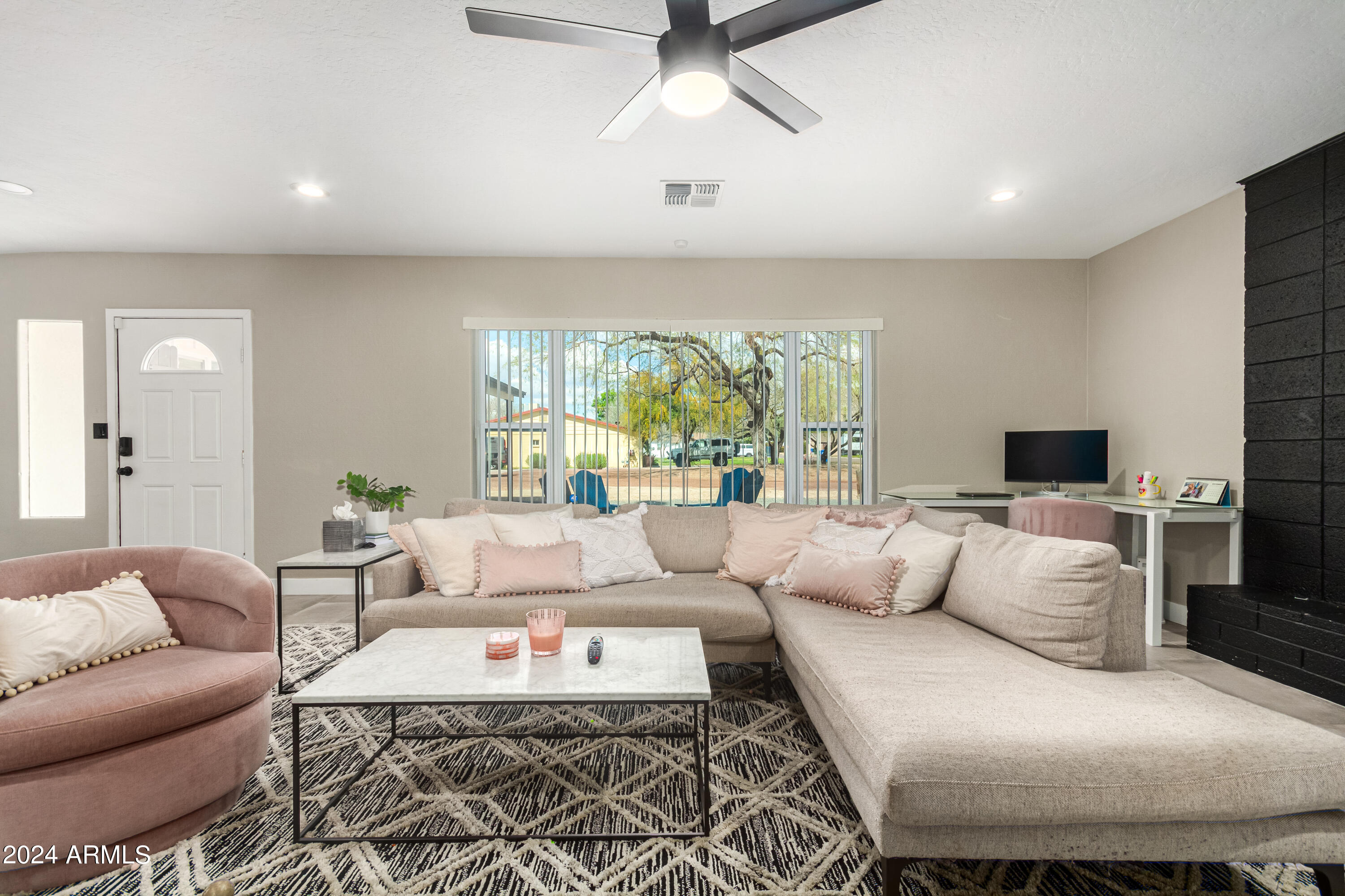2514 N 49TH Place