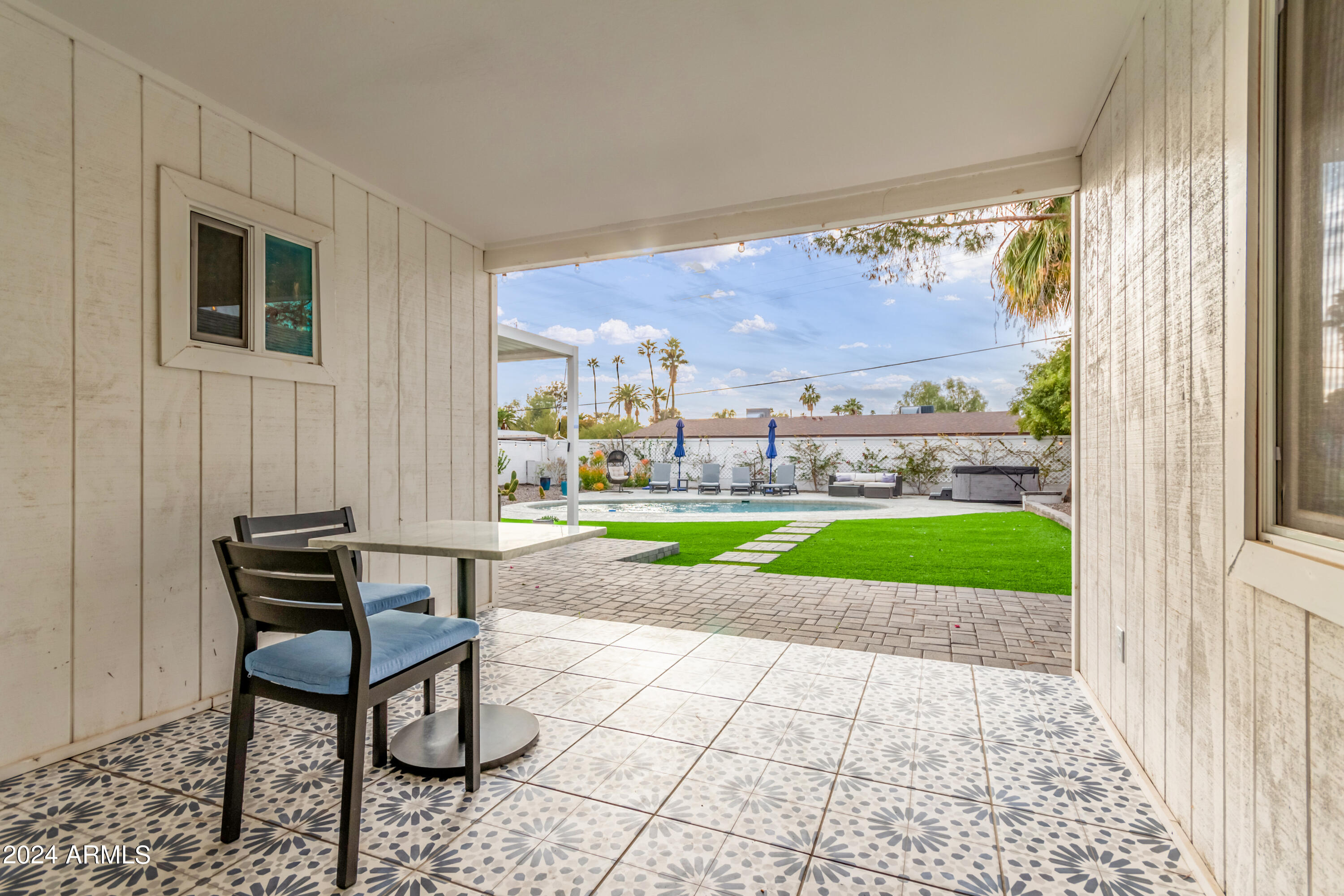 2514 N 49TH Place