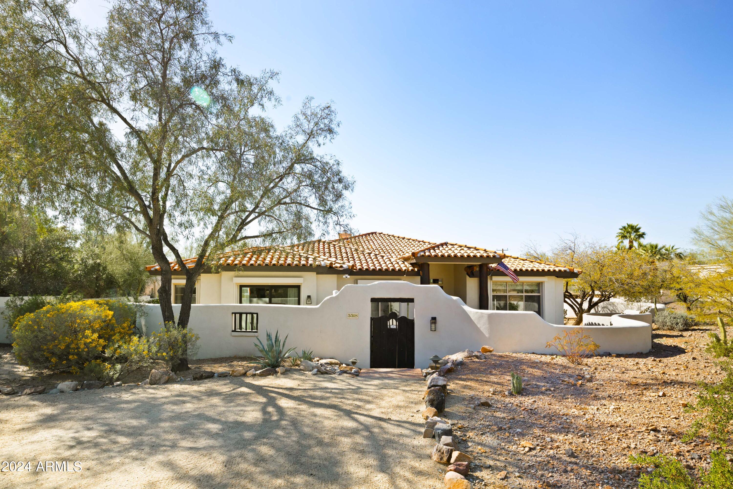 5518 N CAMELBACK CANYON Place