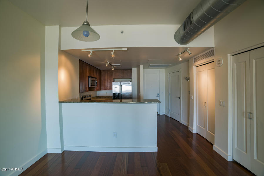 310 S 4TH Street, 802