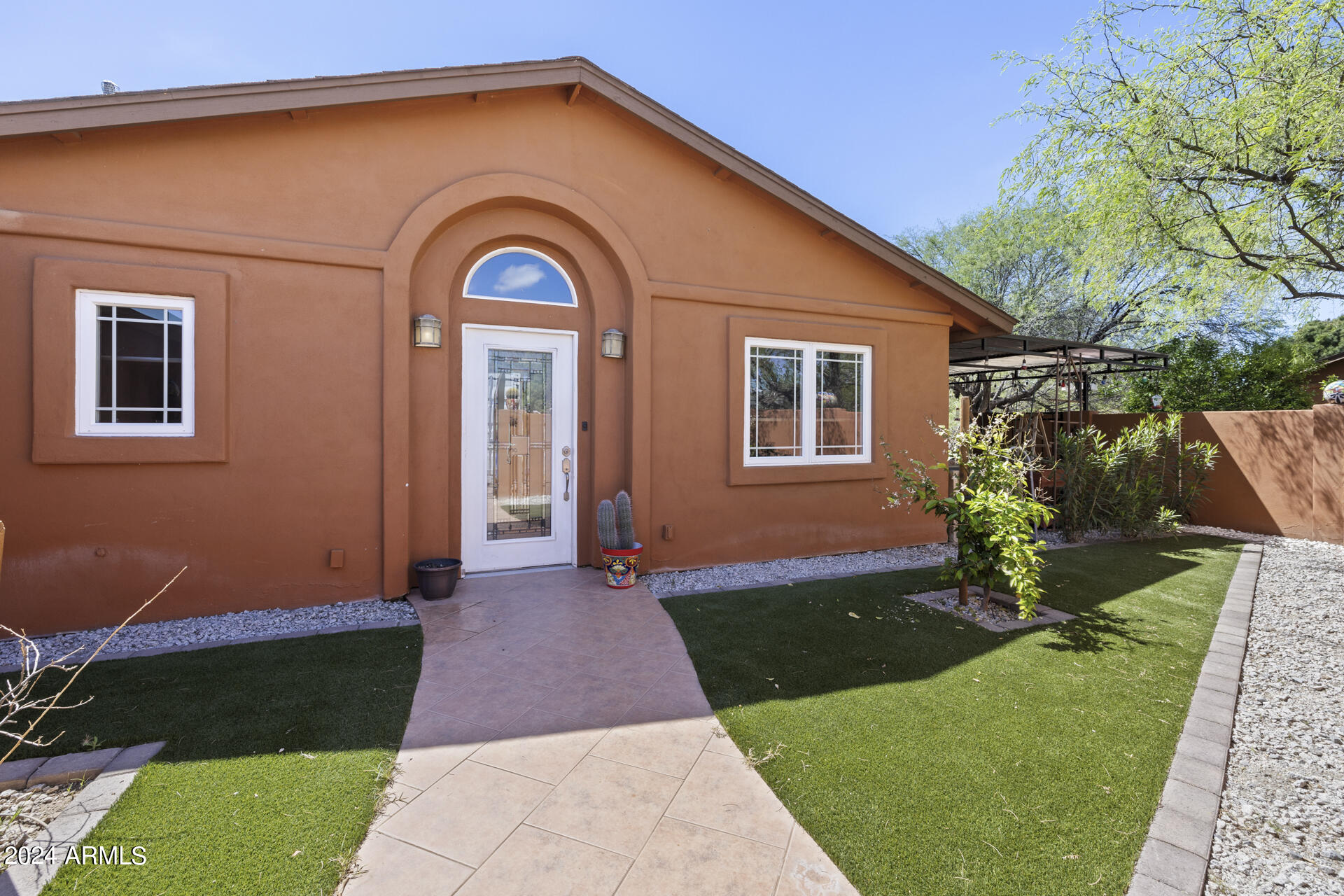8109 E GARY Road