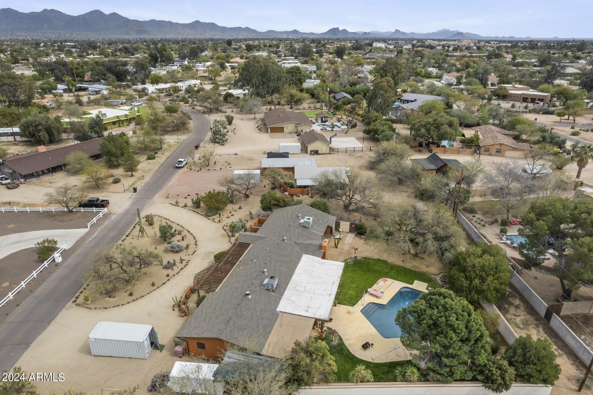 8109 E GARY Road