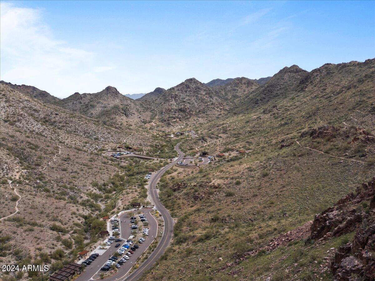 2416 E PIESTEWA PEAK Drive