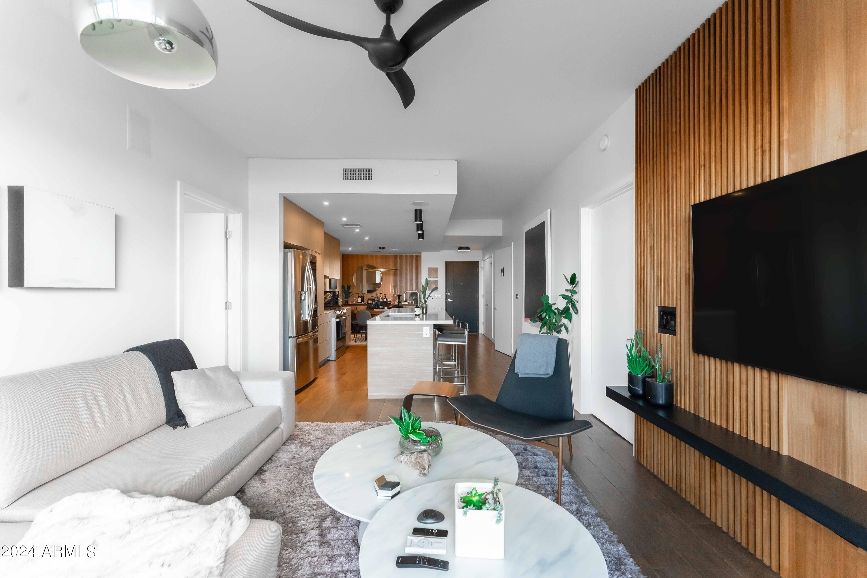 2300 E CAMPBELL Avenue, 401