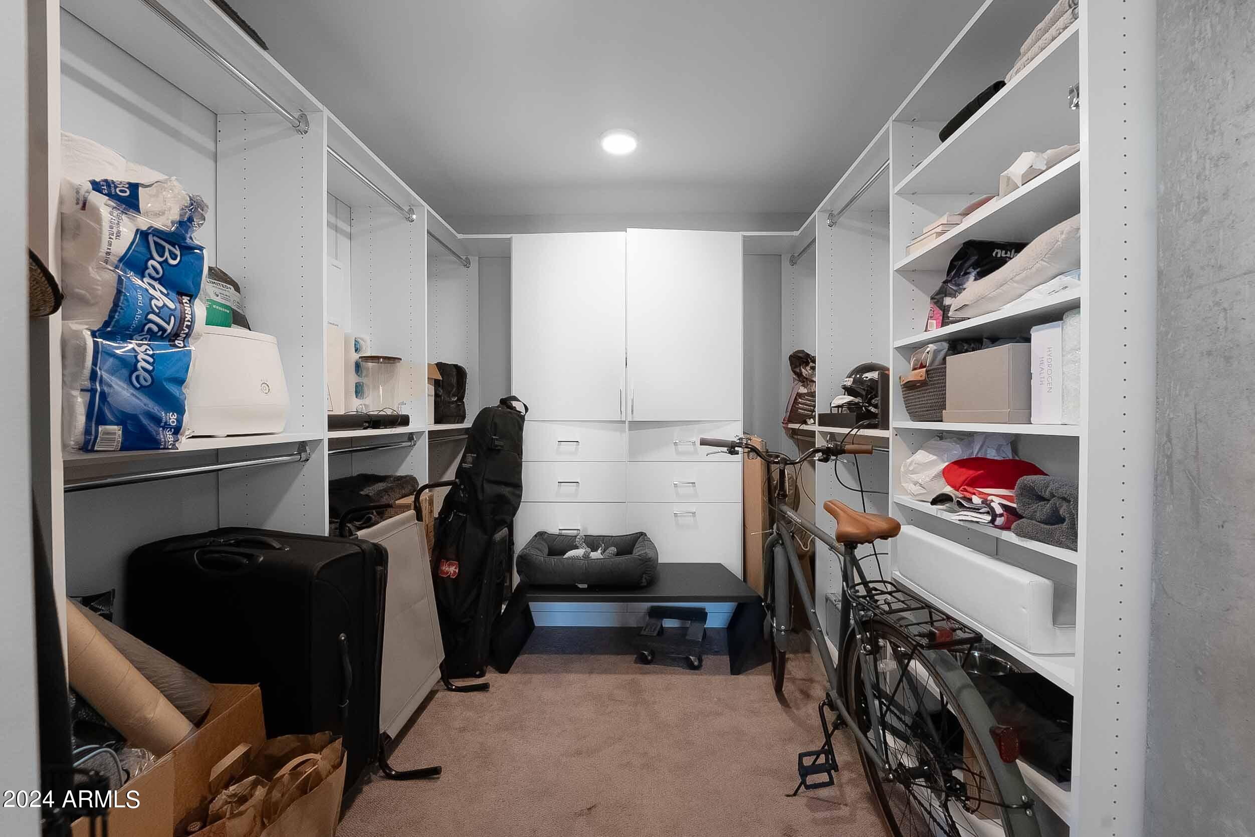 2300 E CAMPBELL Avenue, 401