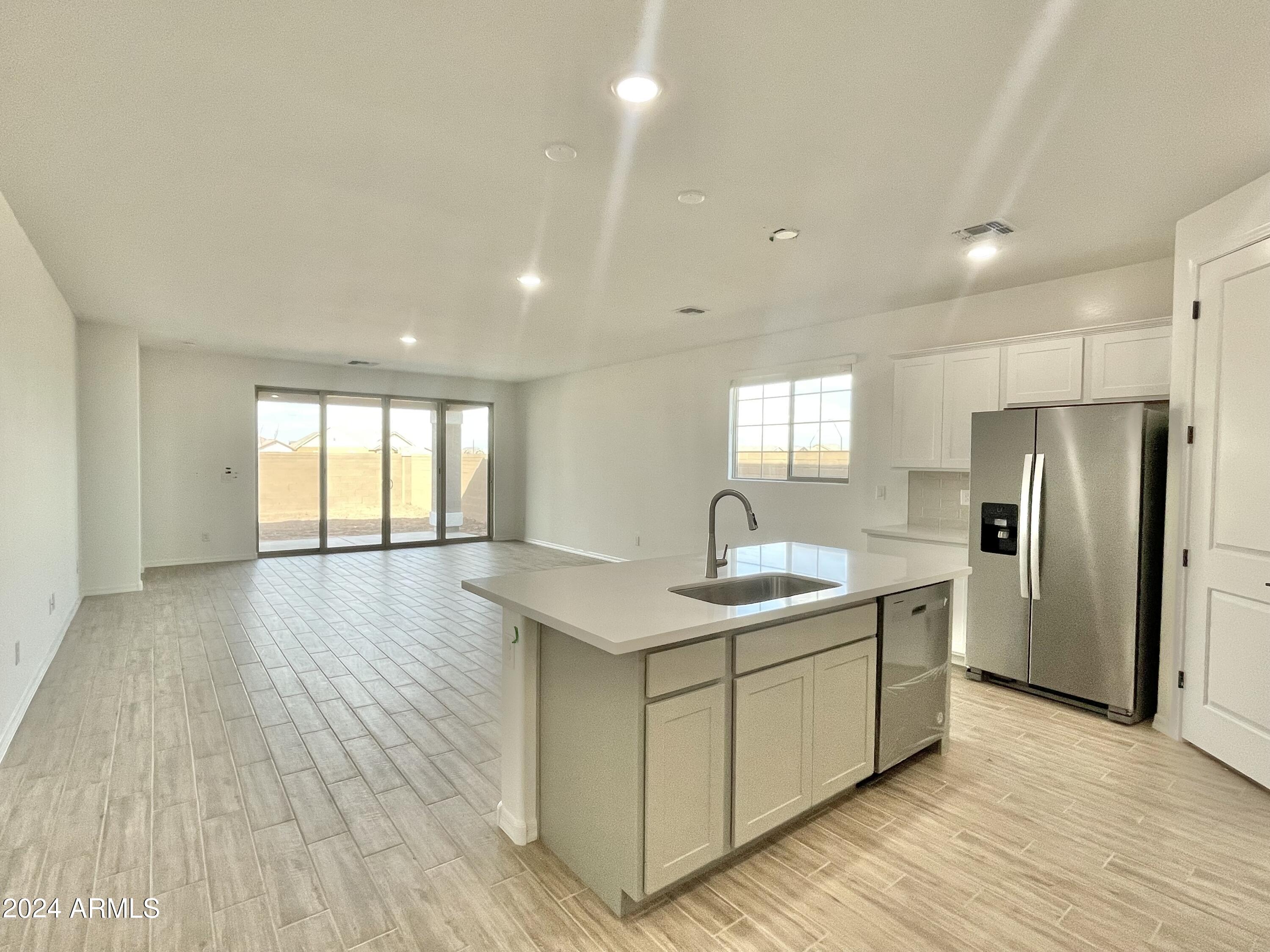 22956 E LORDS Way
