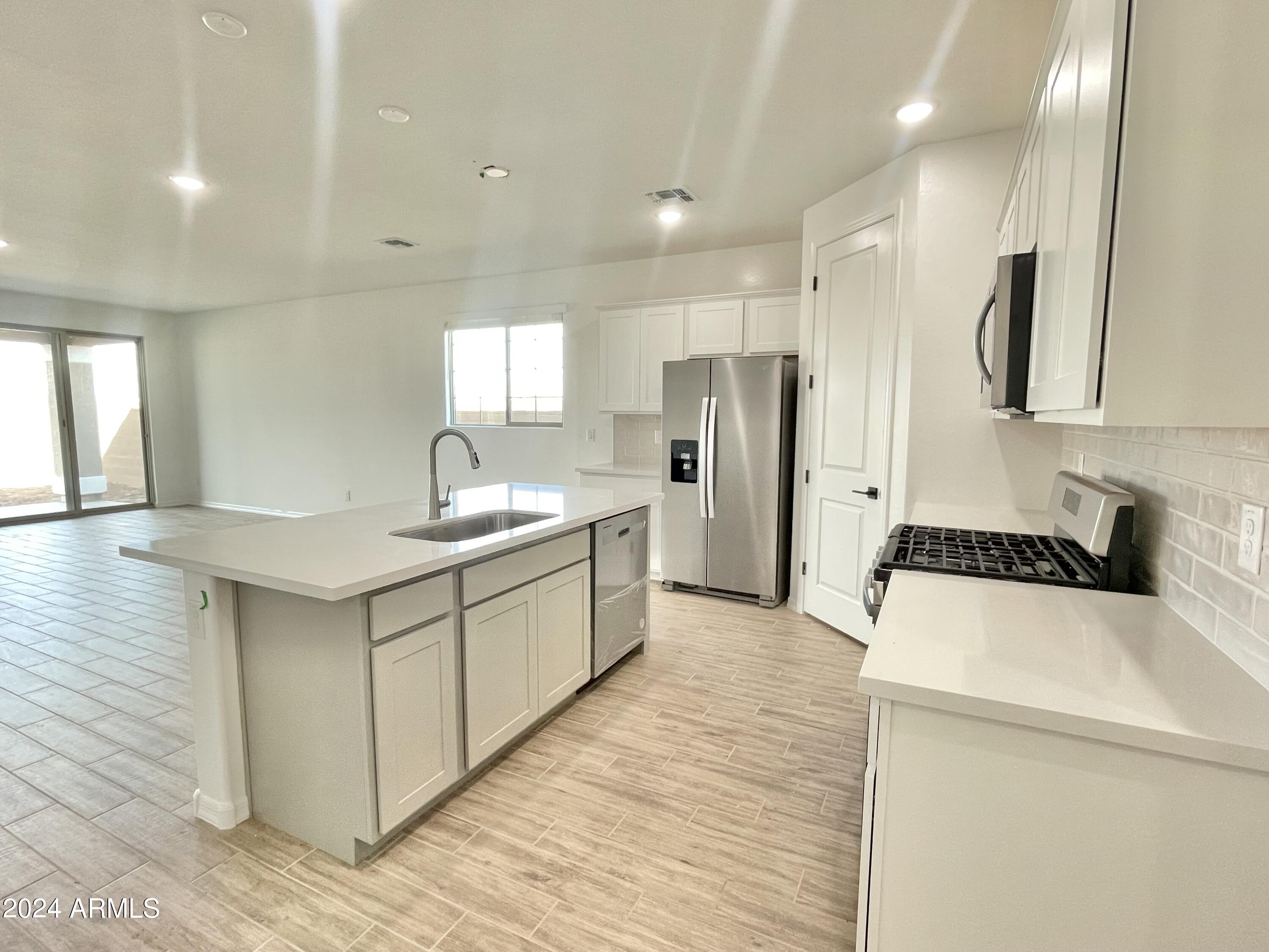 22956 E LORDS Way