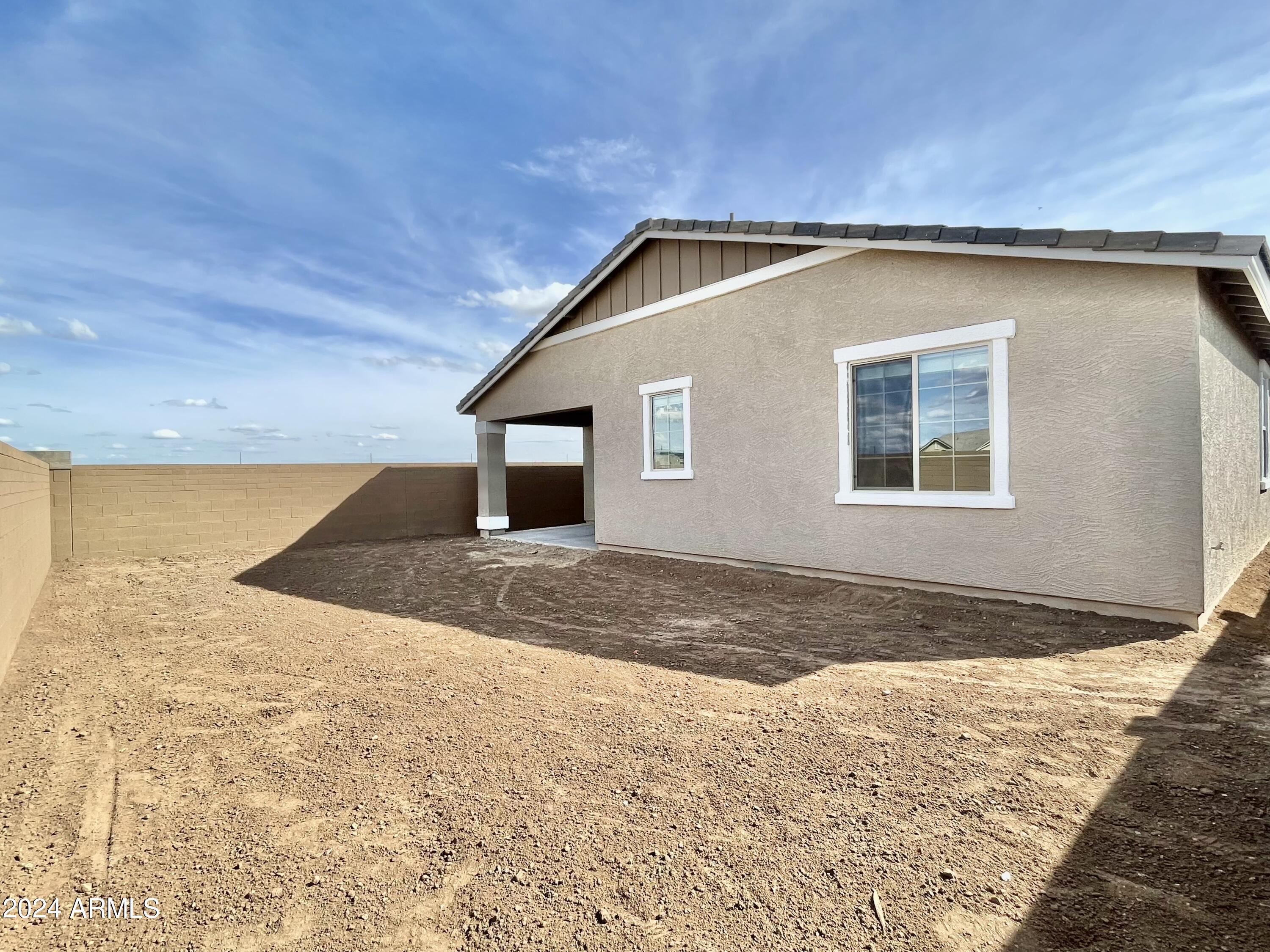 22956 E LORDS Way