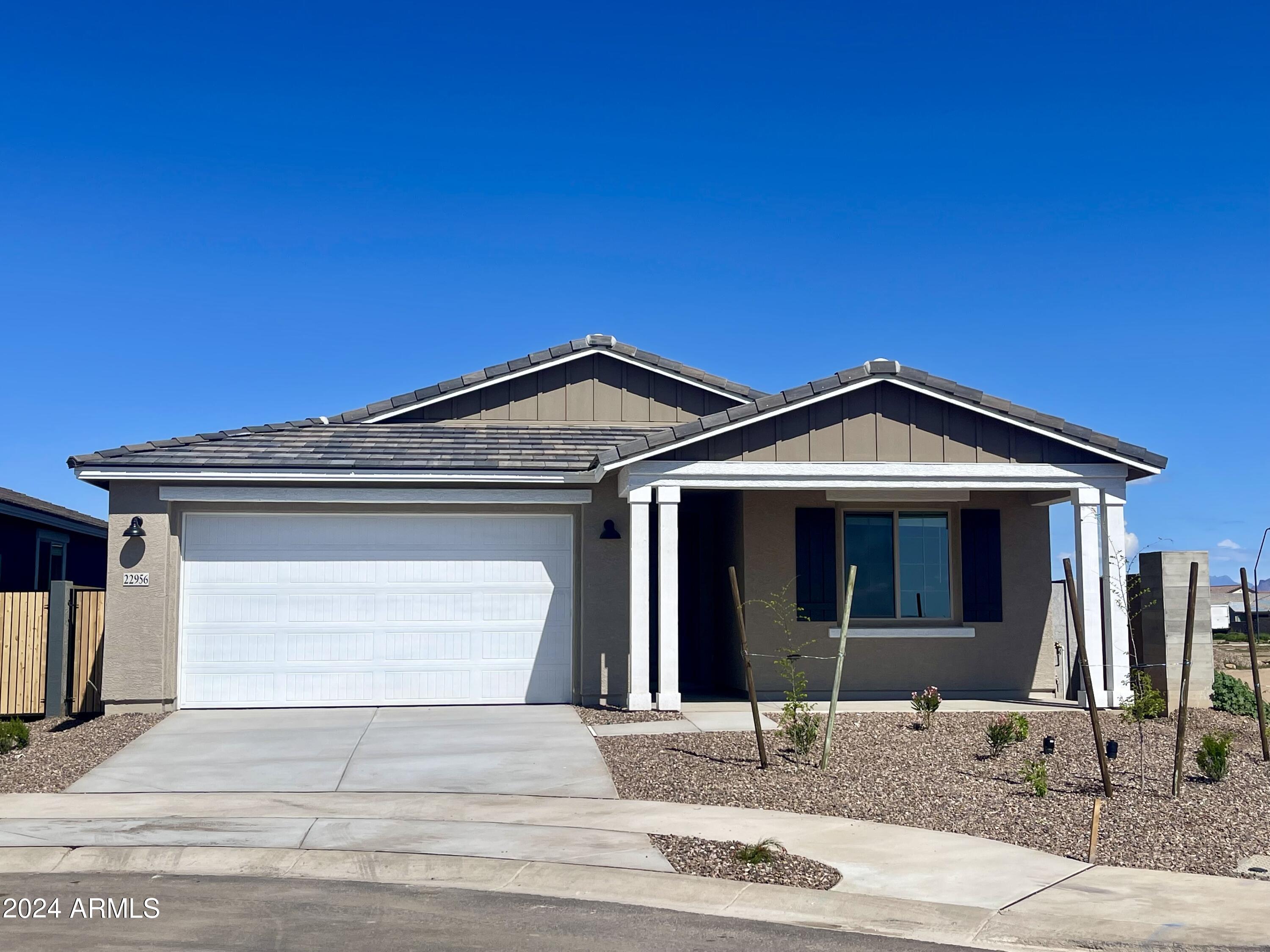 22956 E LORDS Way