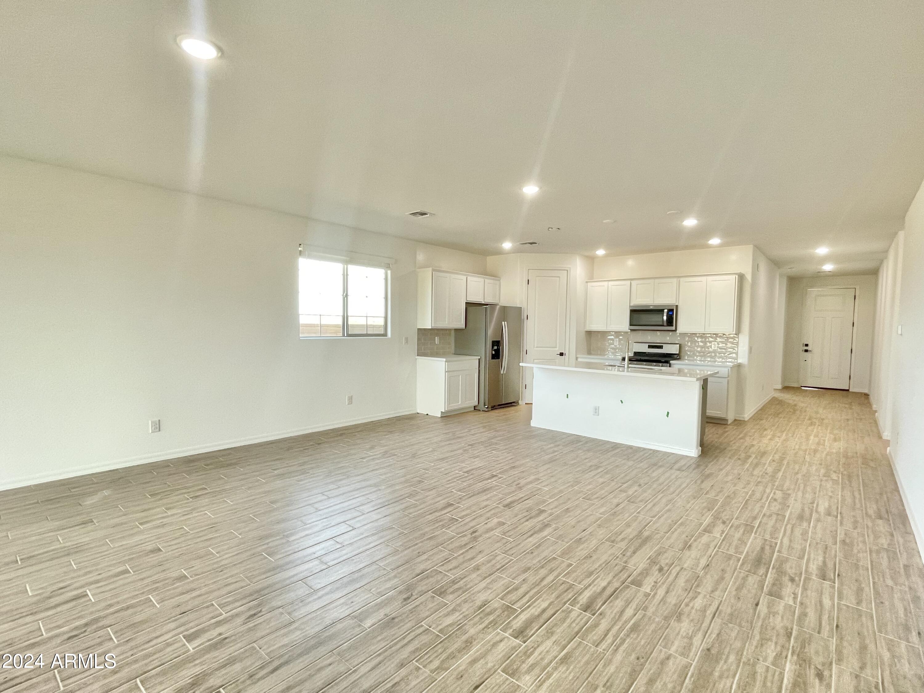 22956 E LORDS Way