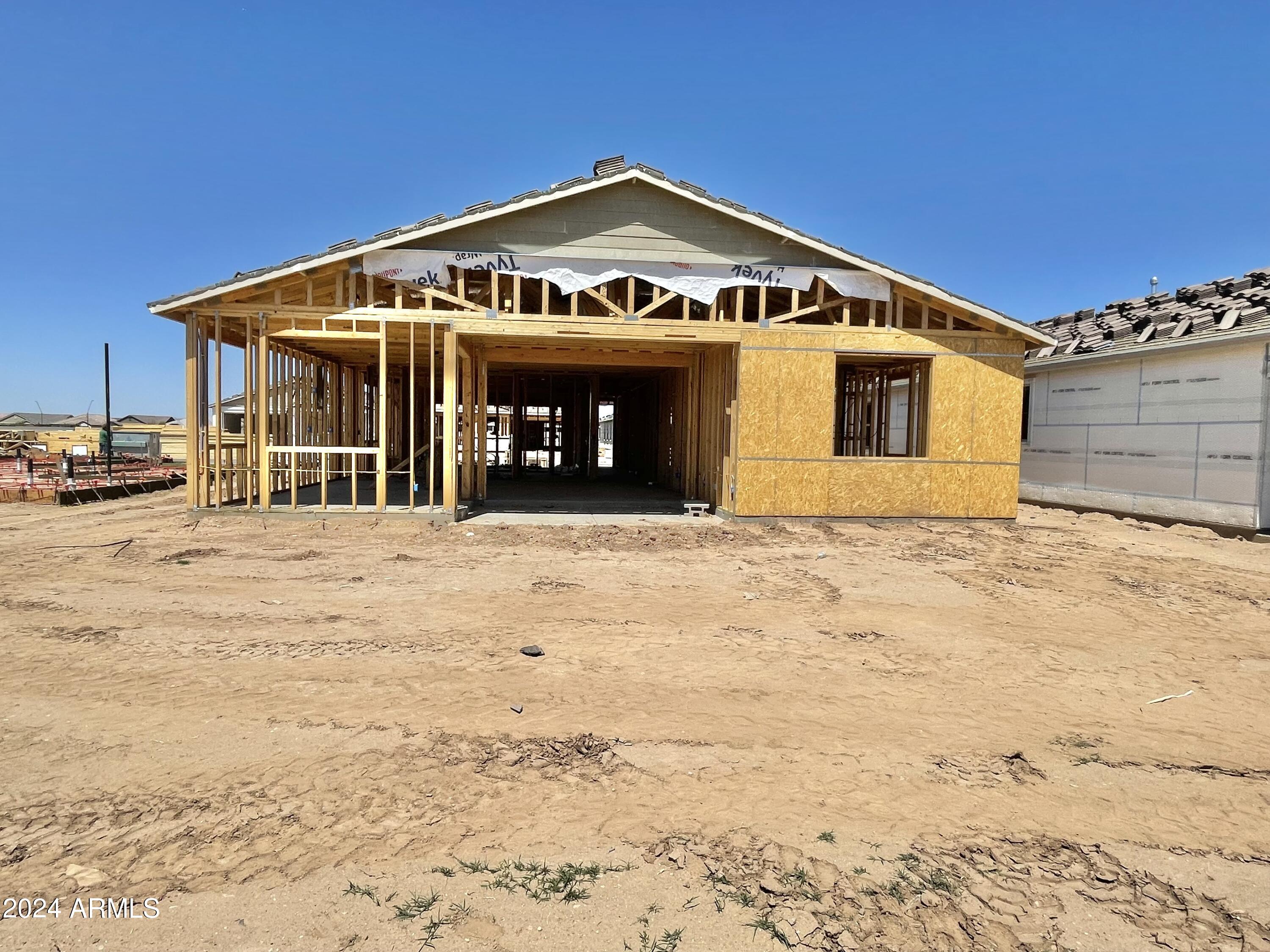 22929 E ROUNDUP Way