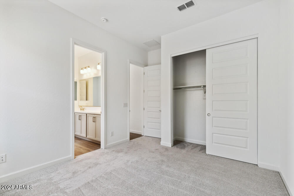 22612 E LORDS Way