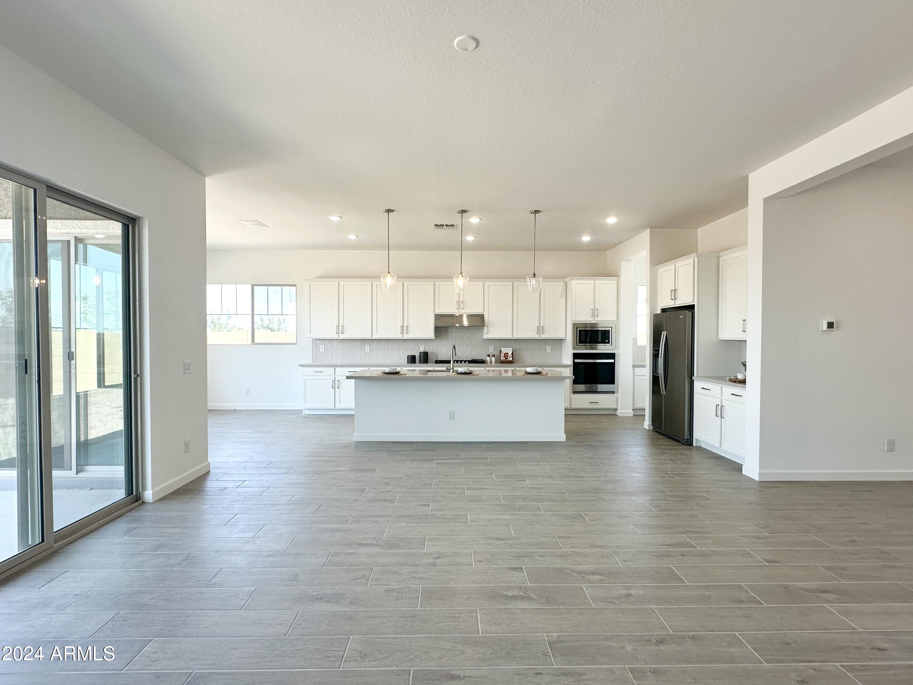 22612 E LORDS Way