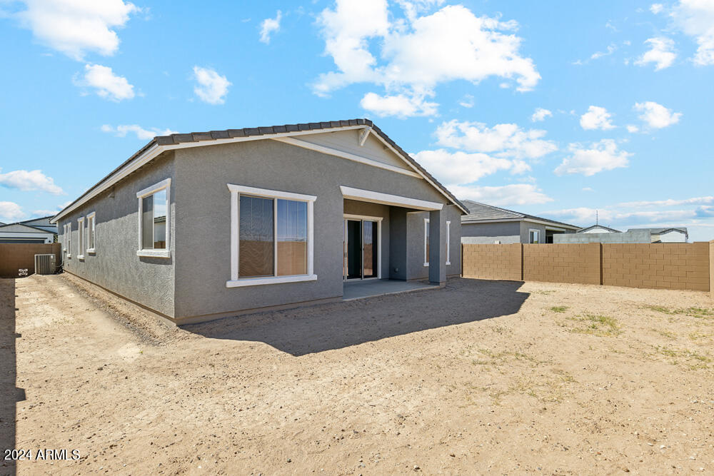 22612 E LORDS Way