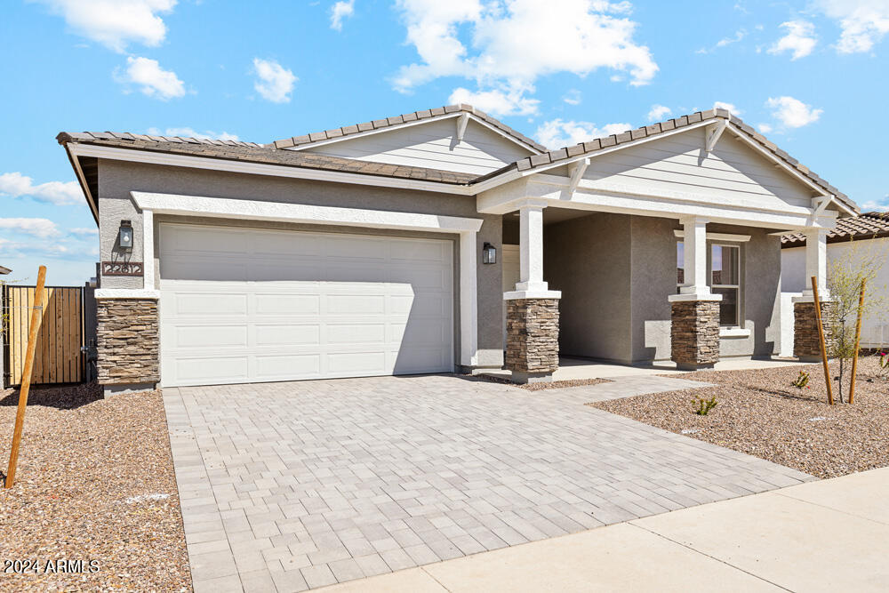 22612 E LORDS Way