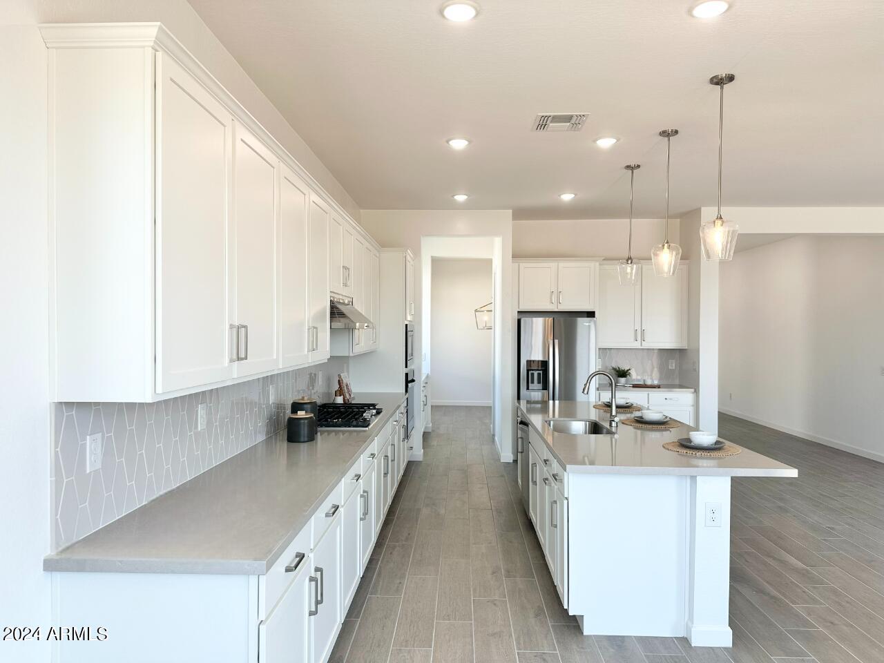 22612 E LORDS Way
