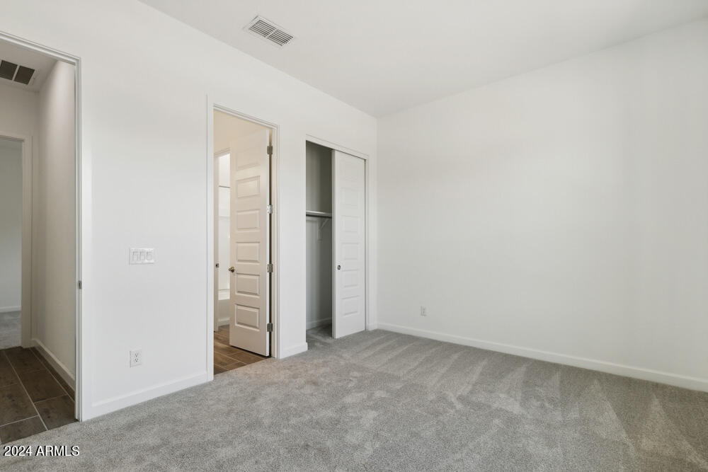22612 E LORDS Way