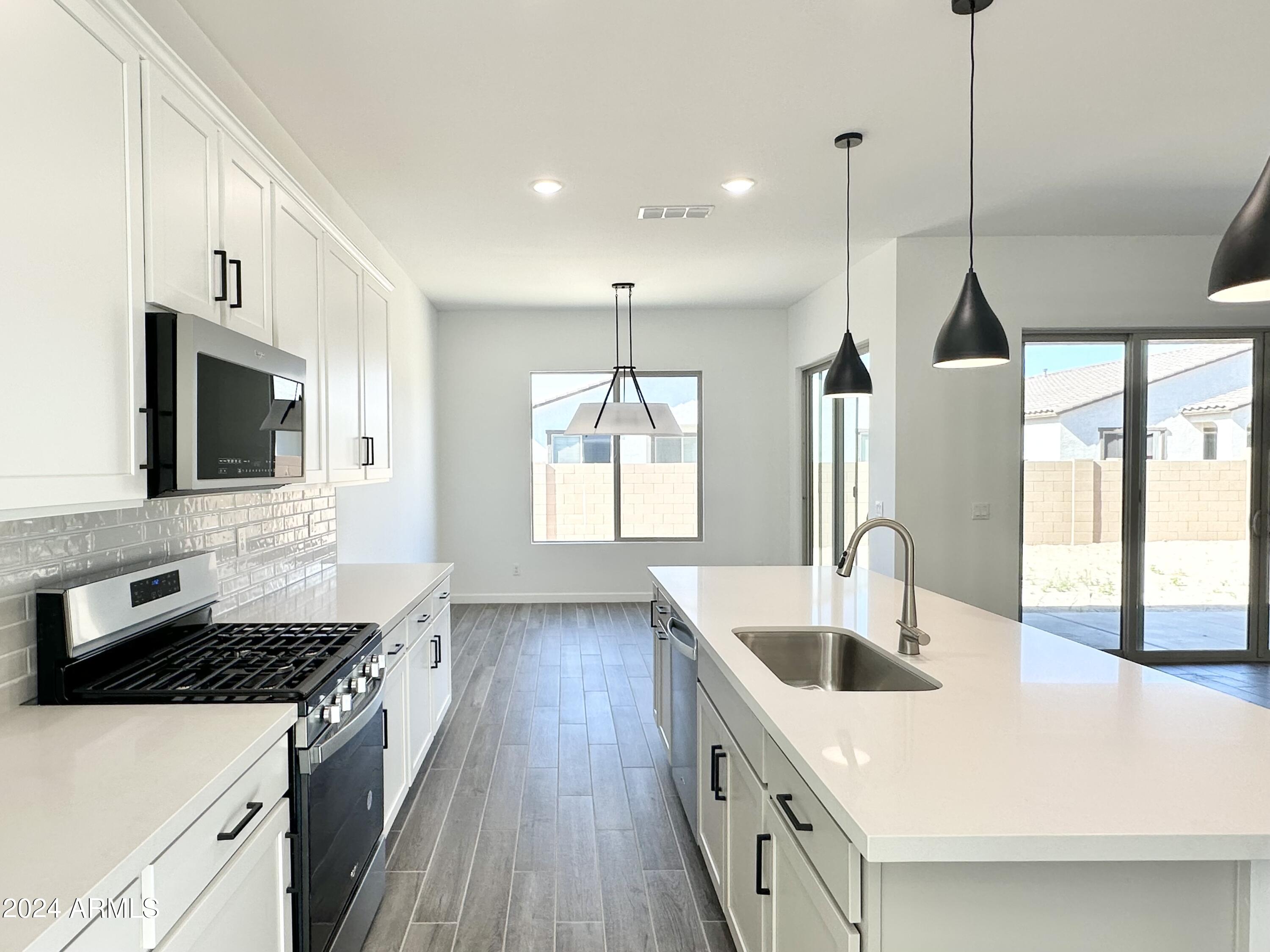 22626 E ROUNDUP Way