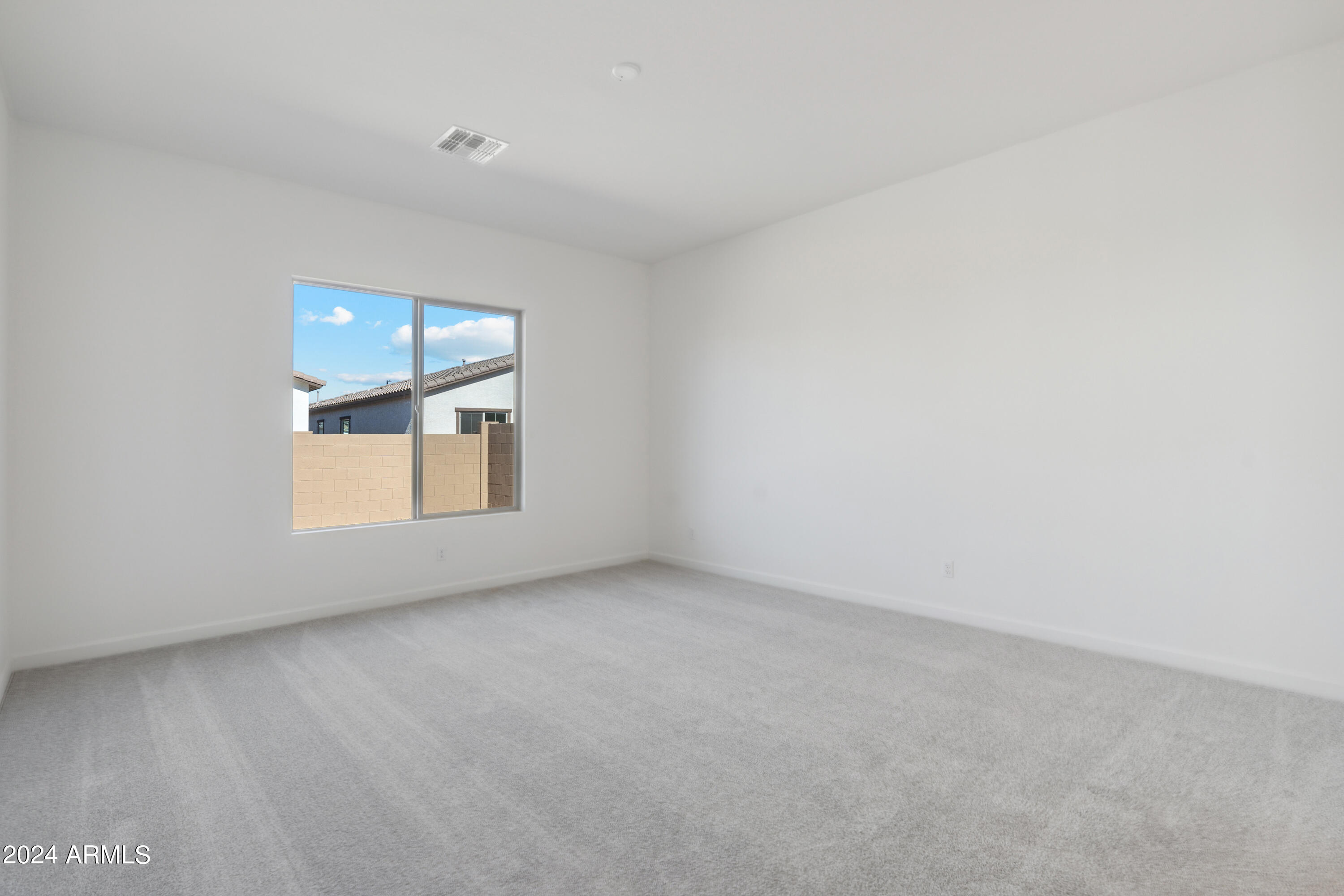 22626 E ROUNDUP Way