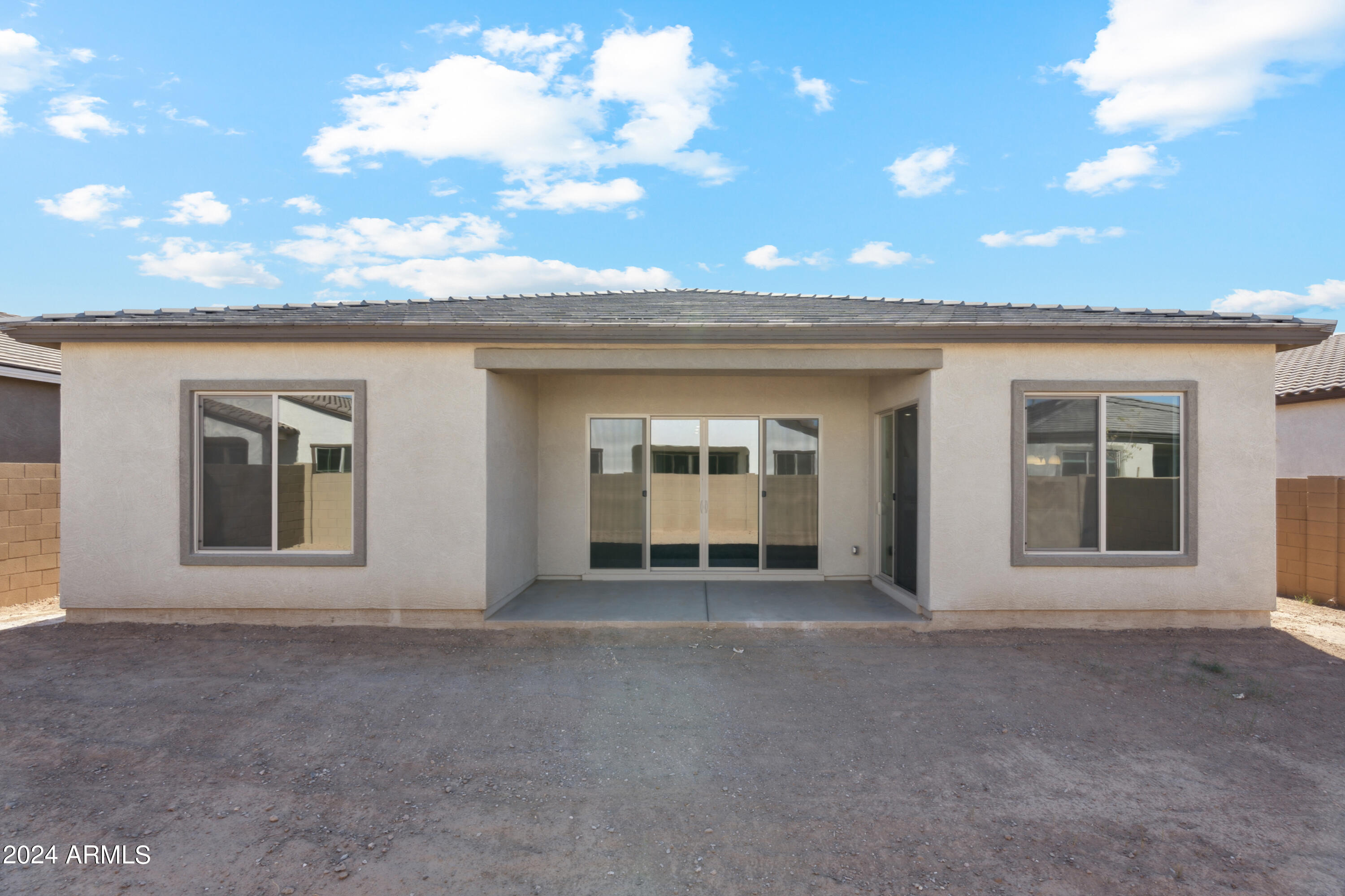 22626 E ROUNDUP Way