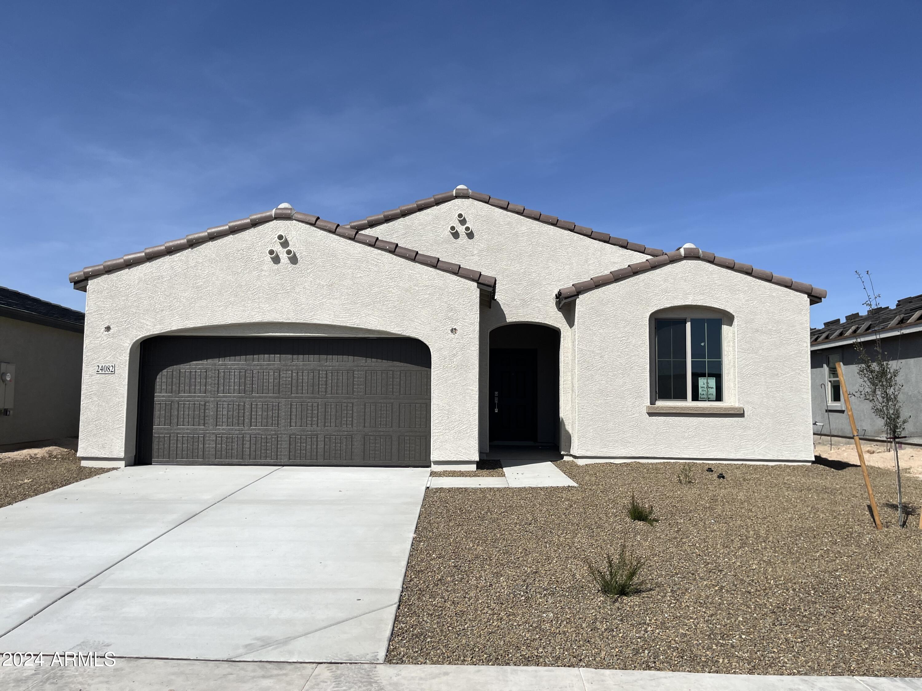 24082 W HUNTINGTON Drive