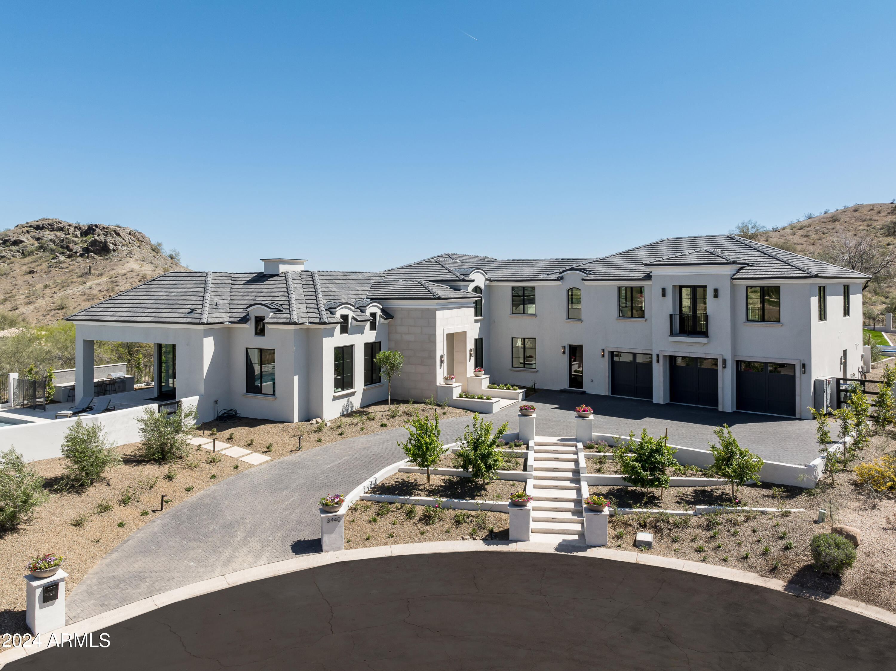 3440 E TONTO Drive