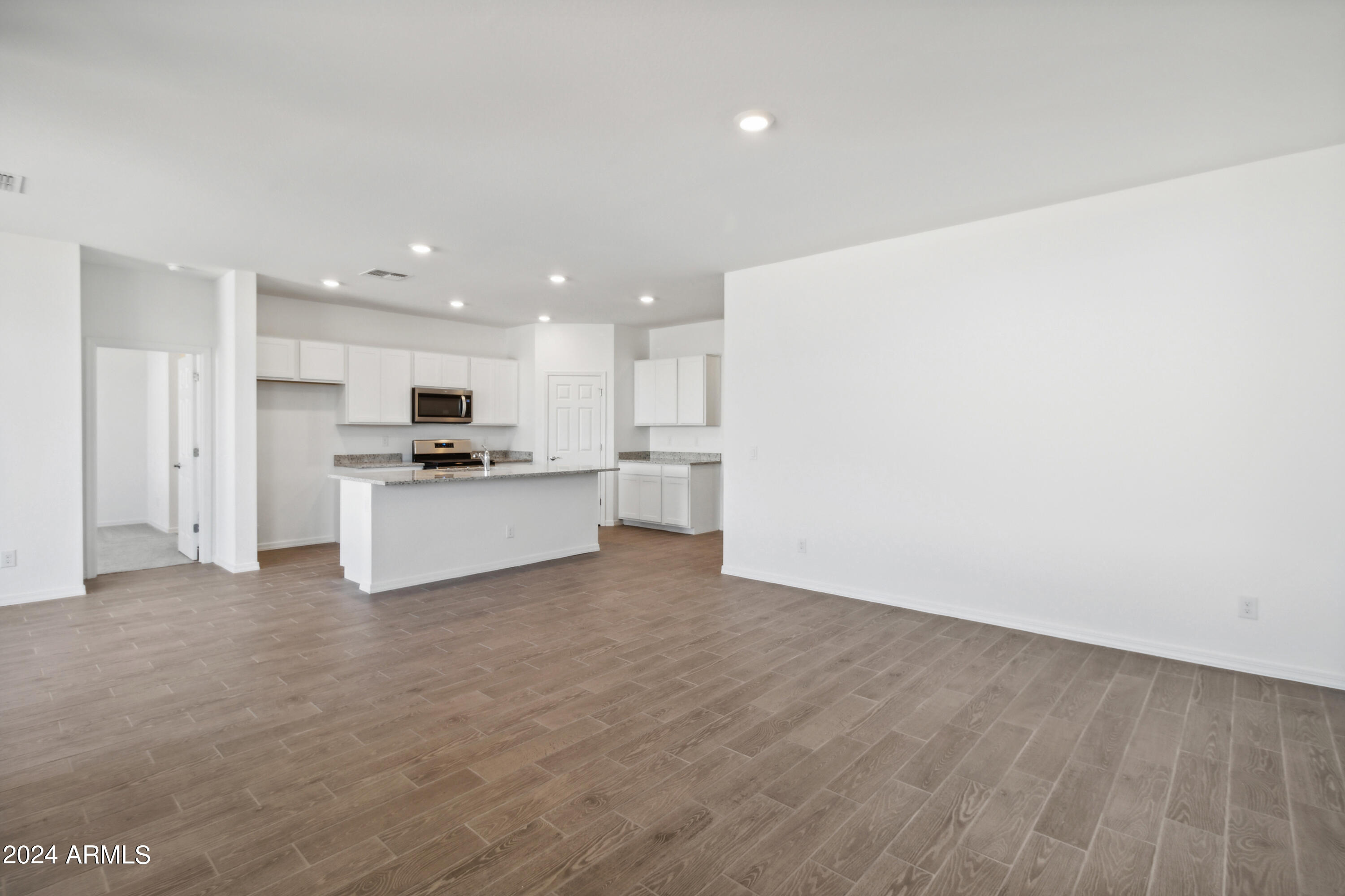 3358 E REBEL Lane