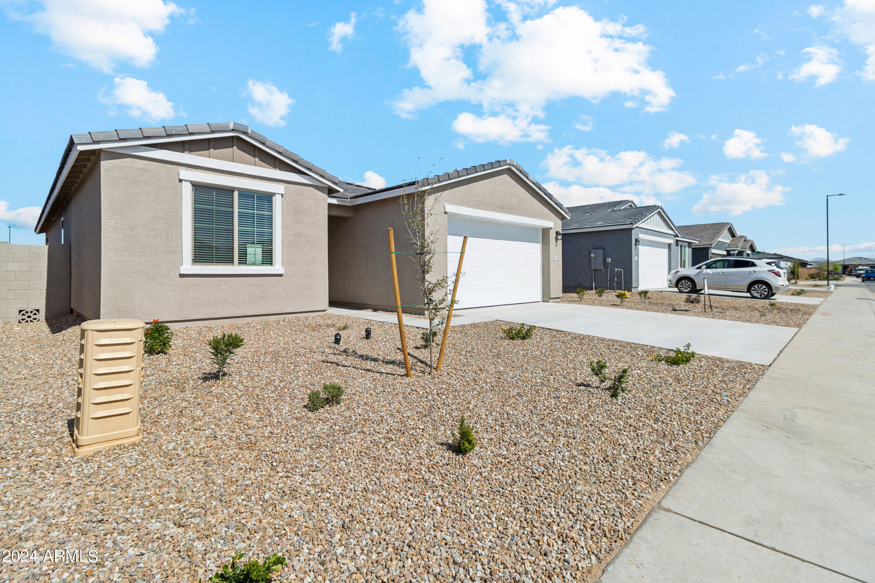 3358 E REBEL Lane