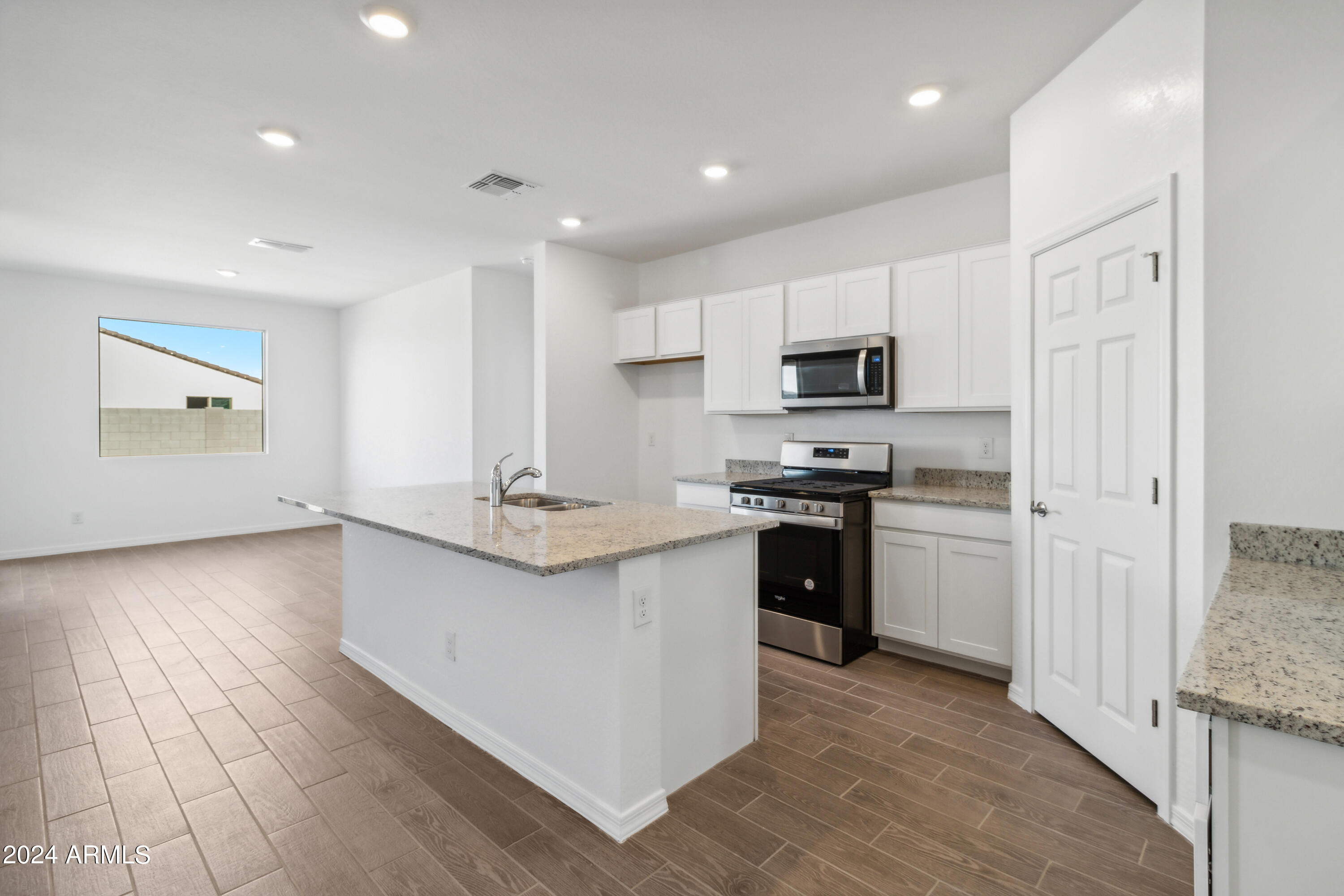 3358 E REBEL Lane