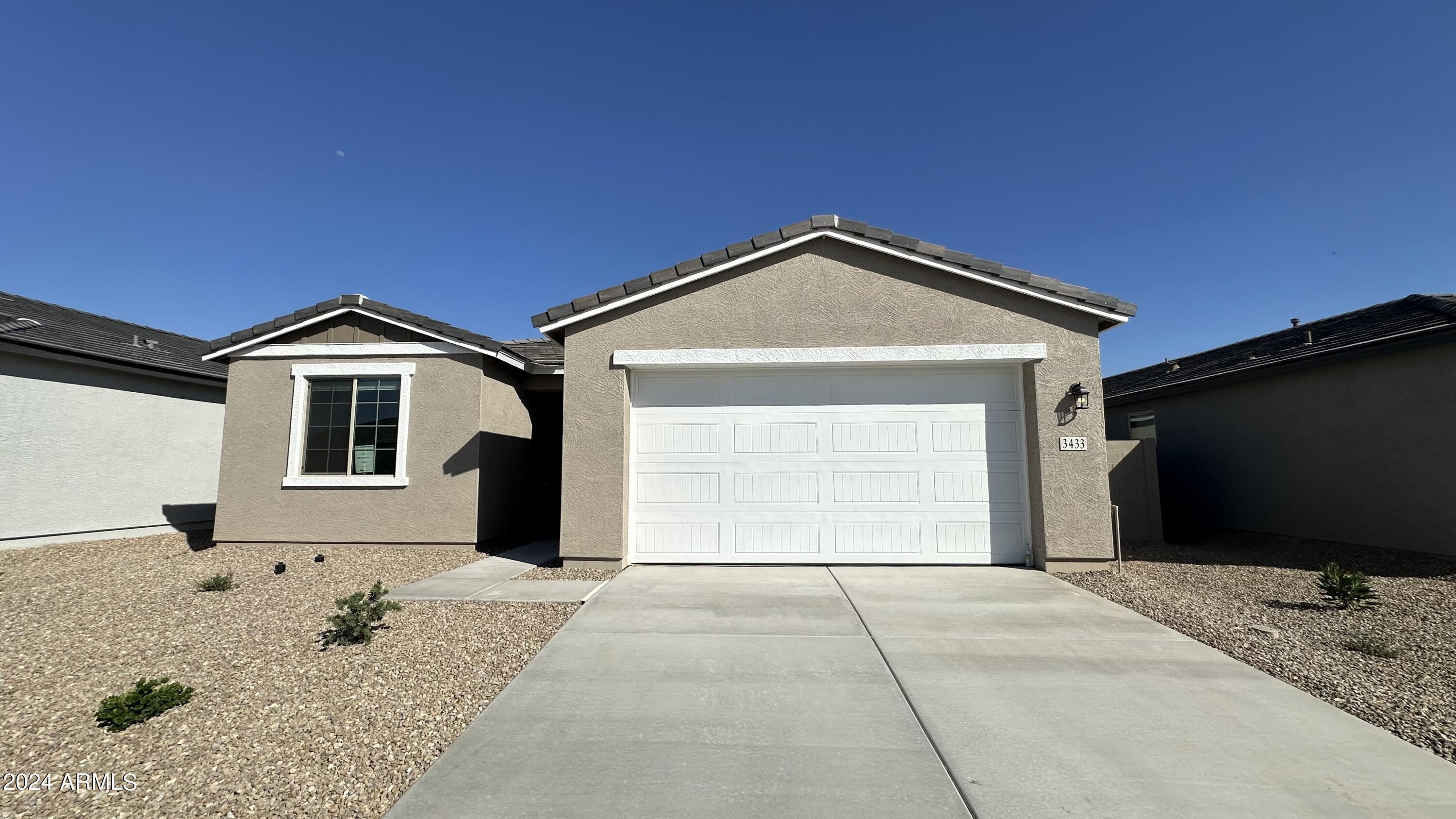 3433 E REBEL Lane