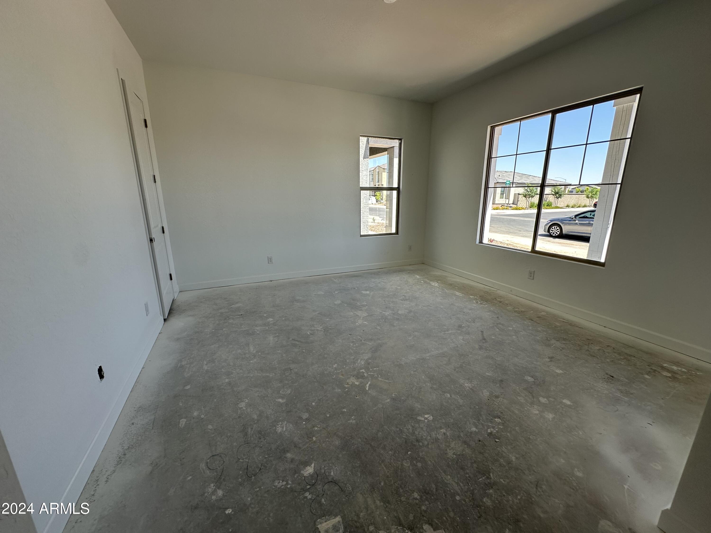 11522 E UTOPIA Avenue