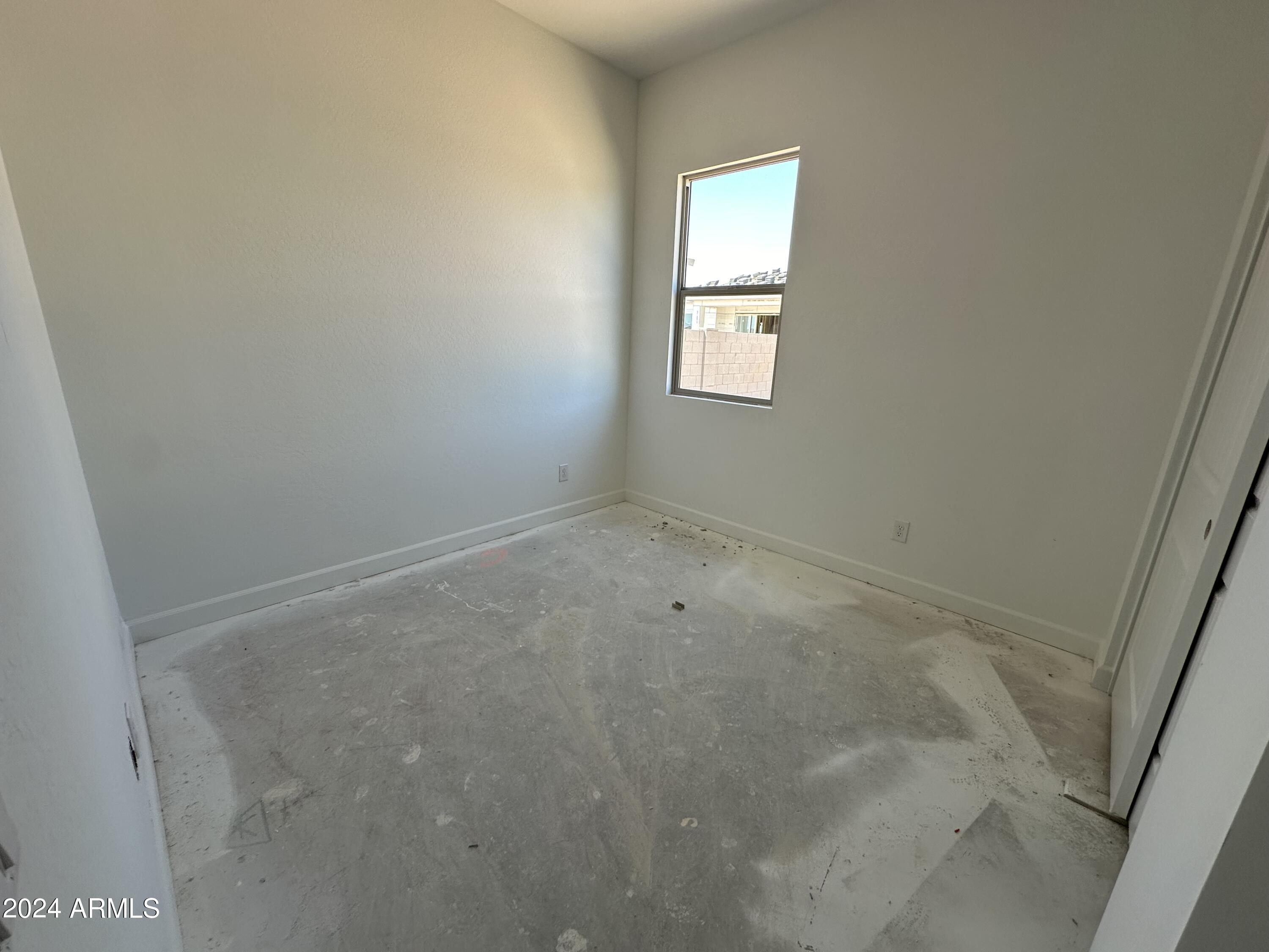 11522 E UTOPIA Avenue