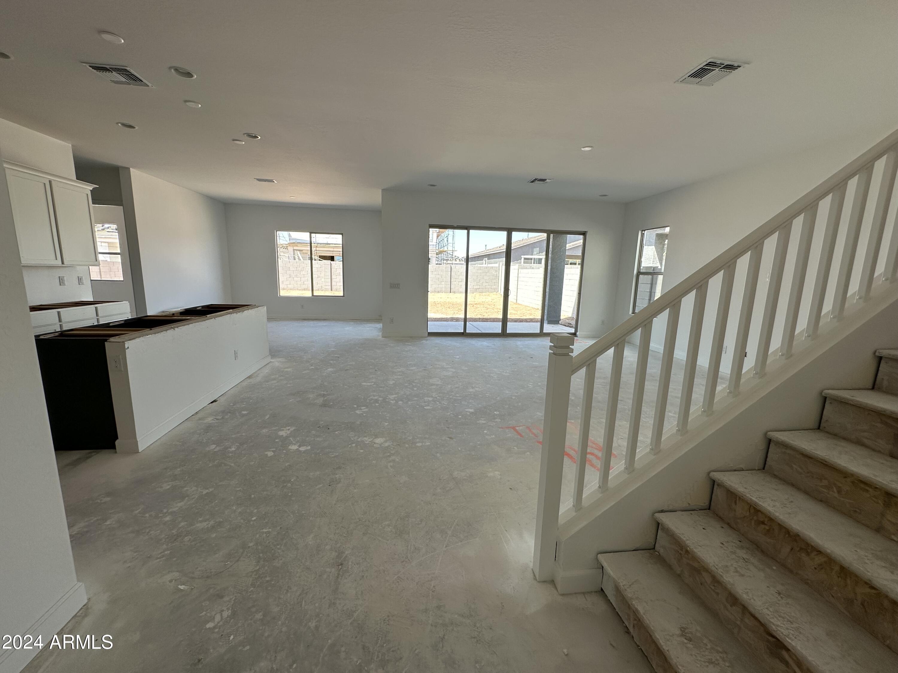 11522 E UTOPIA Avenue