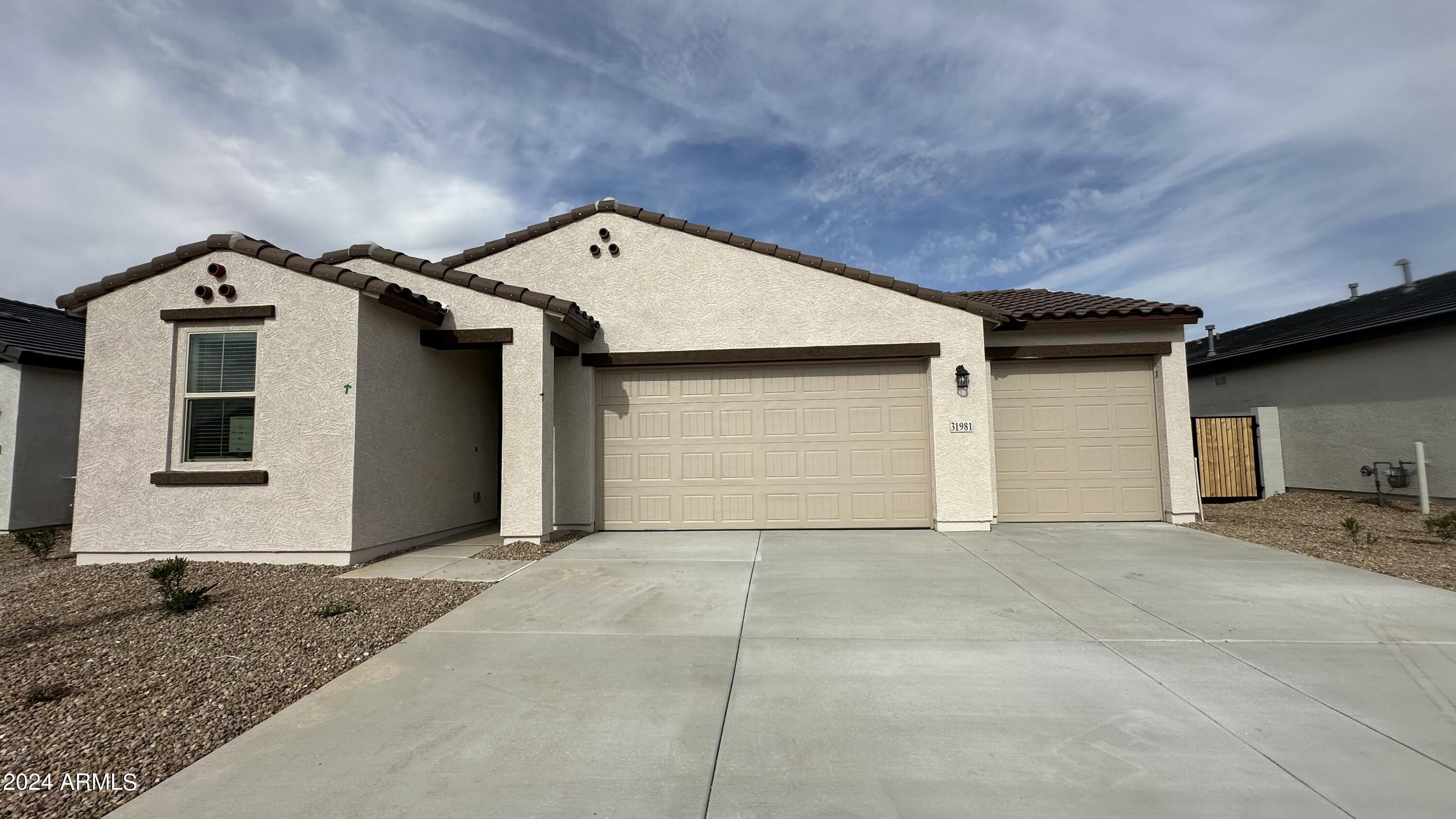 31981 N RIDER Drive
