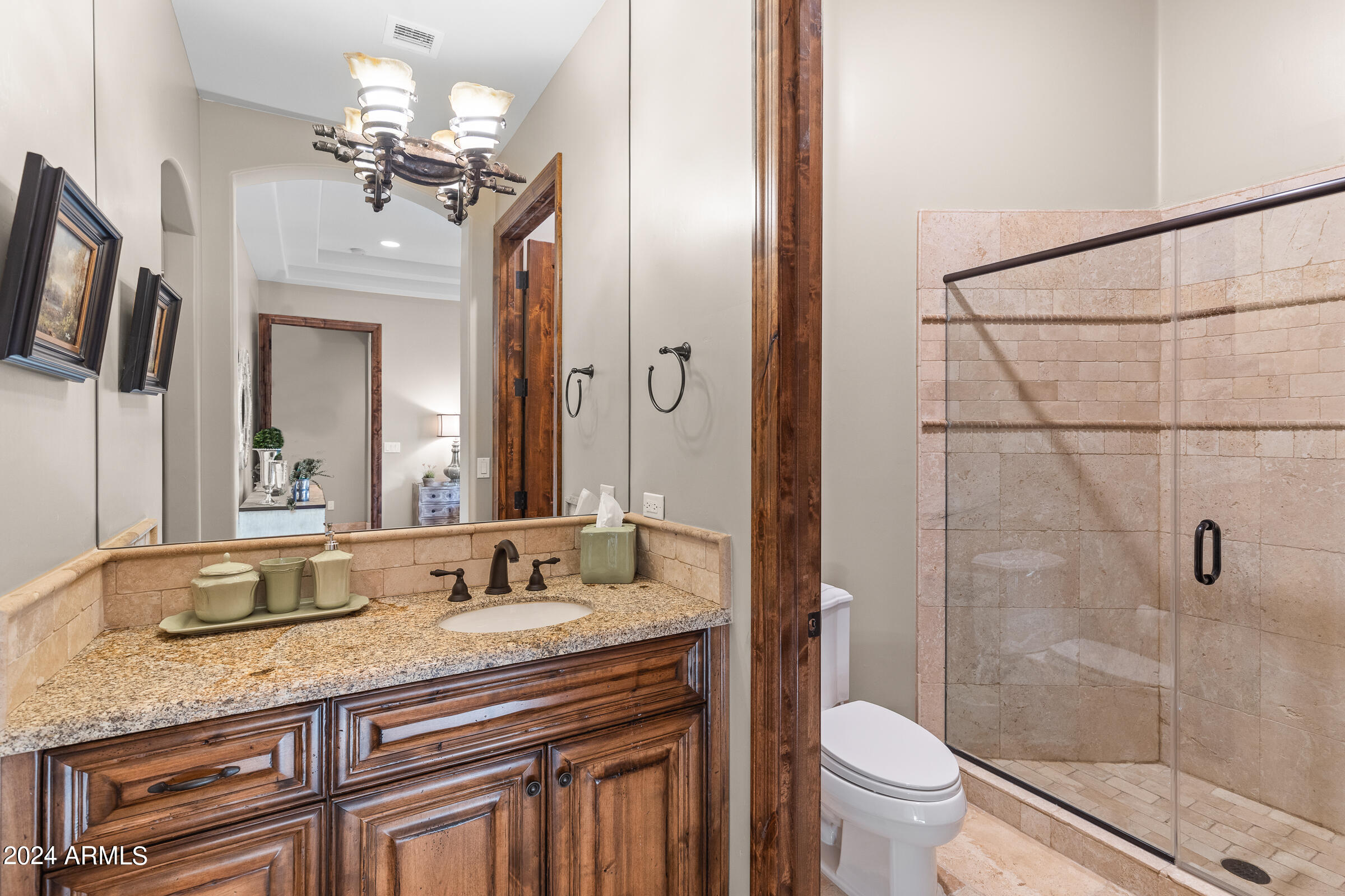 4320 N DIAMOND POINT Circle