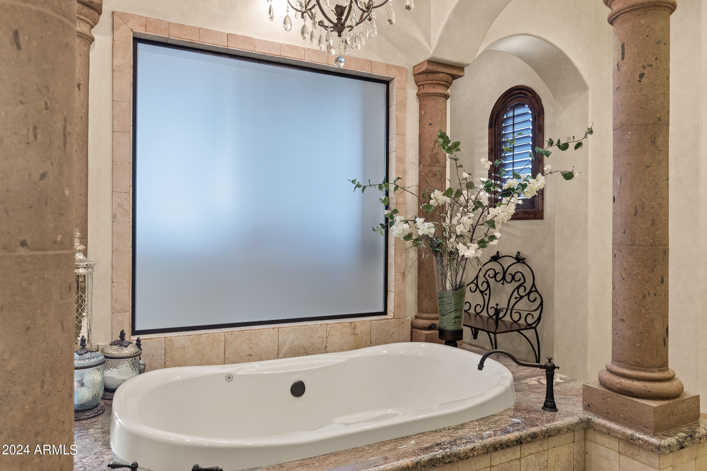 4320 N DIAMOND POINT Circle