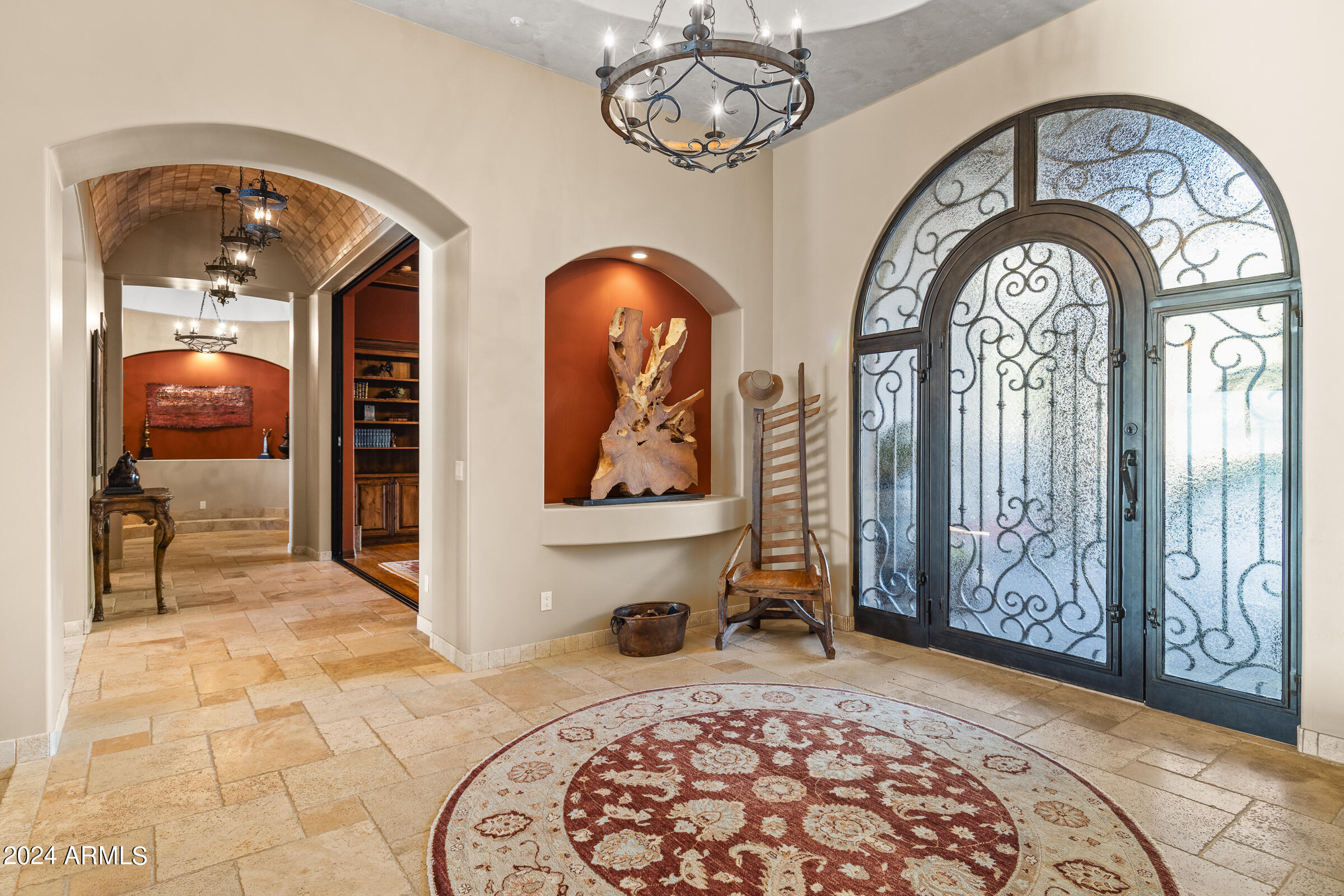 4320 N DIAMOND POINT Circle