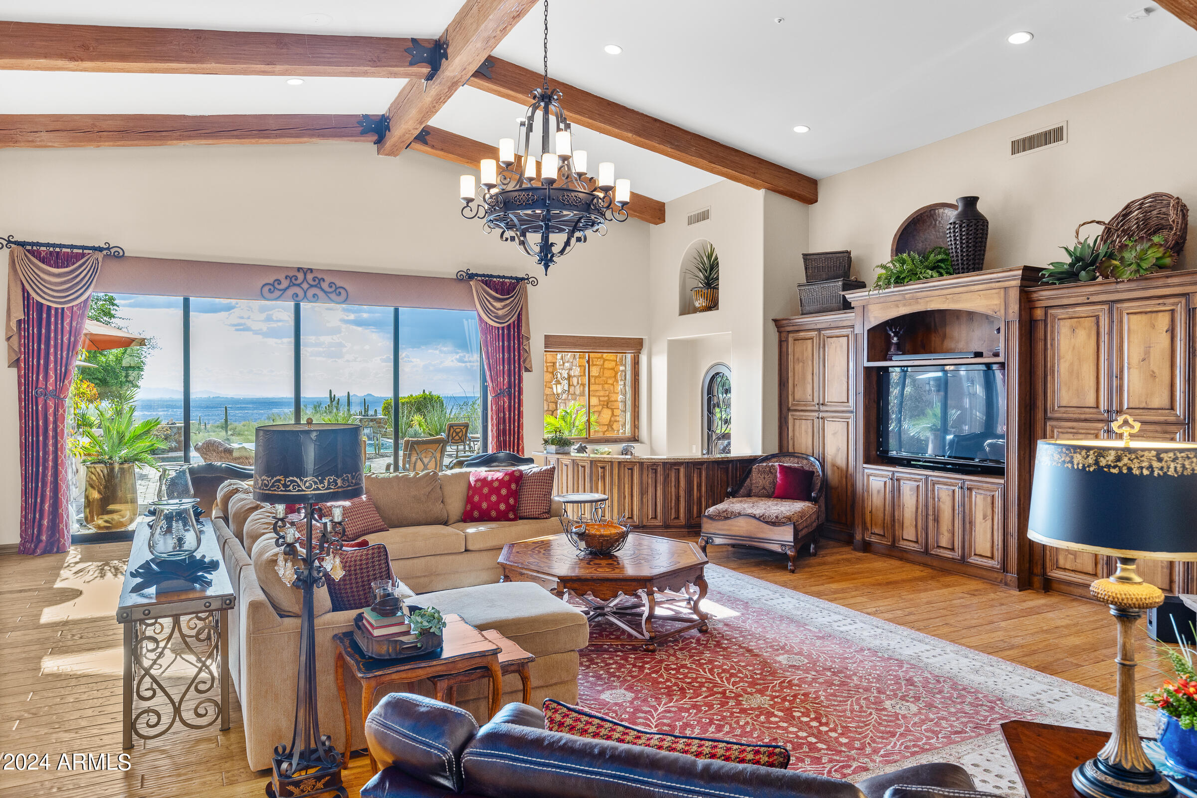 4320 N DIAMOND POINT Circle