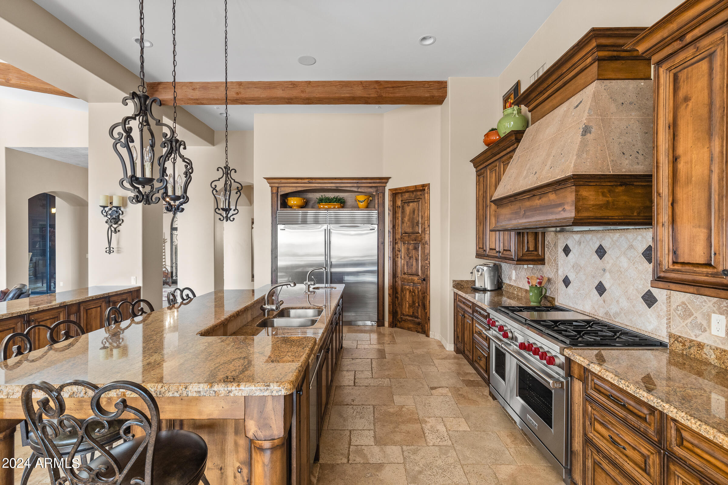 4320 N DIAMOND POINT Circle