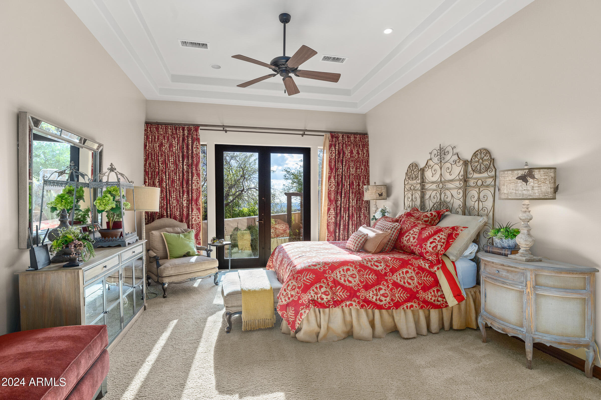 4320 N DIAMOND POINT Circle