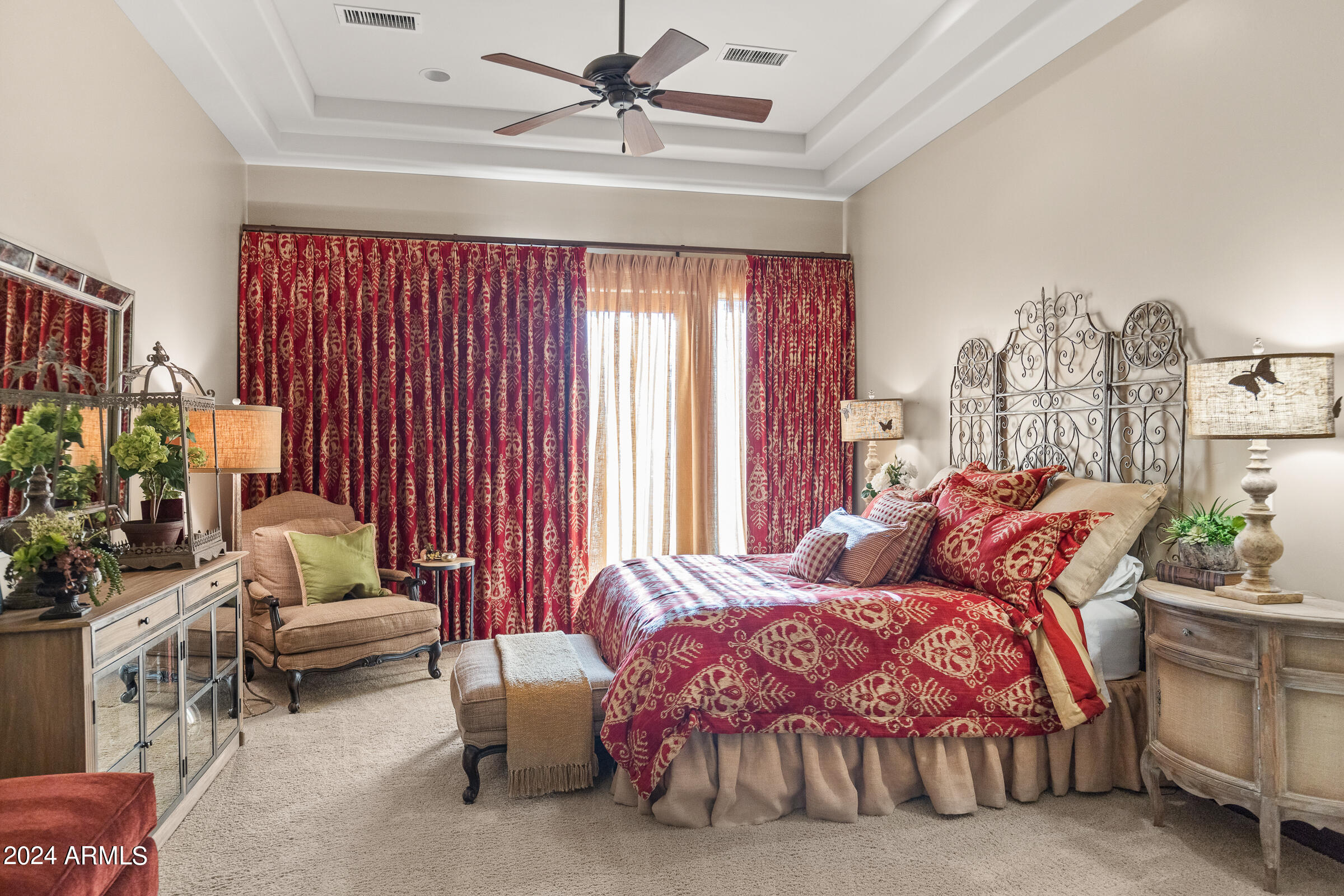 4320 N DIAMOND POINT Circle