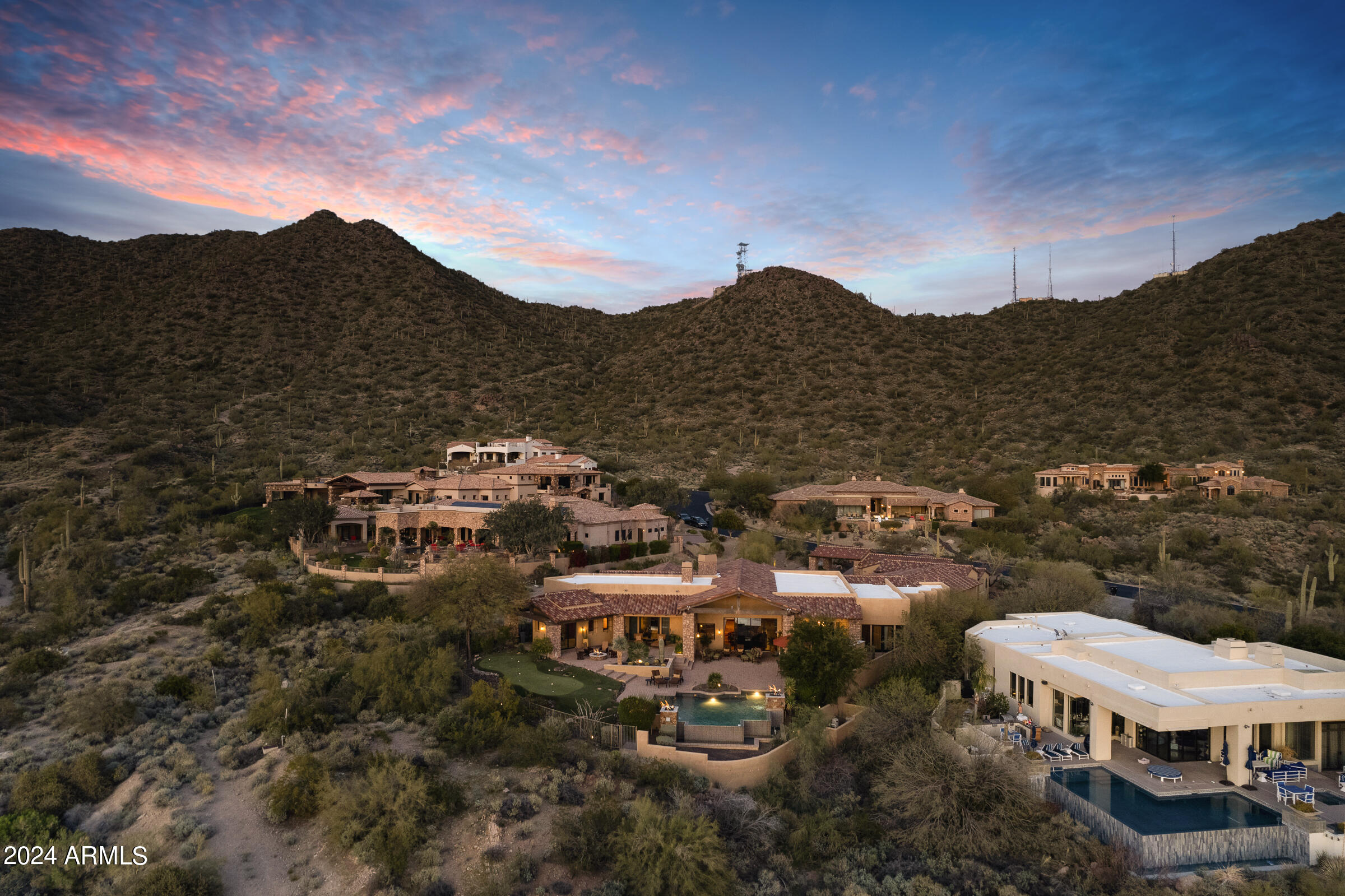 4320 N DIAMOND POINT Circle