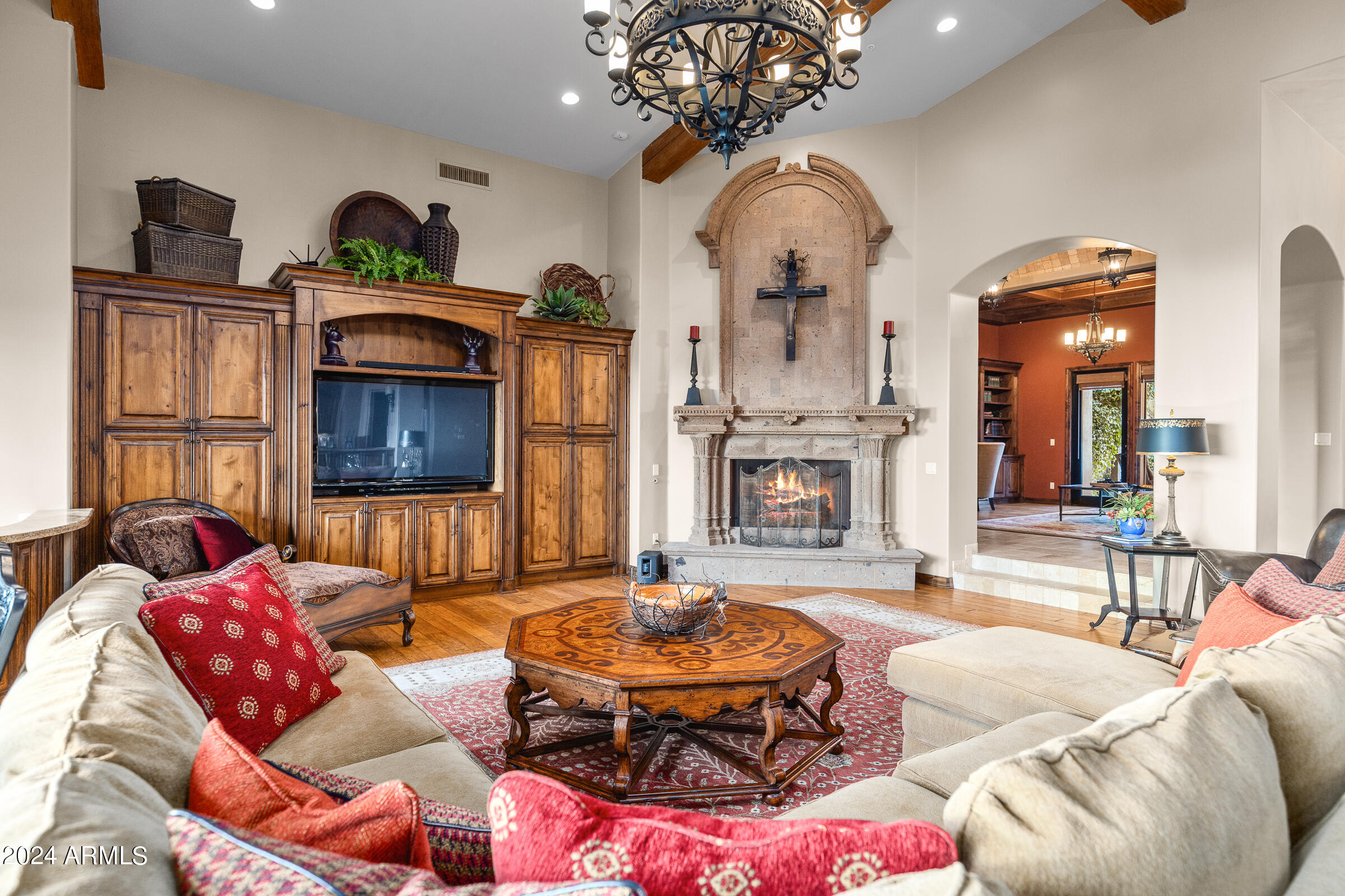 4320 N DIAMOND POINT Circle