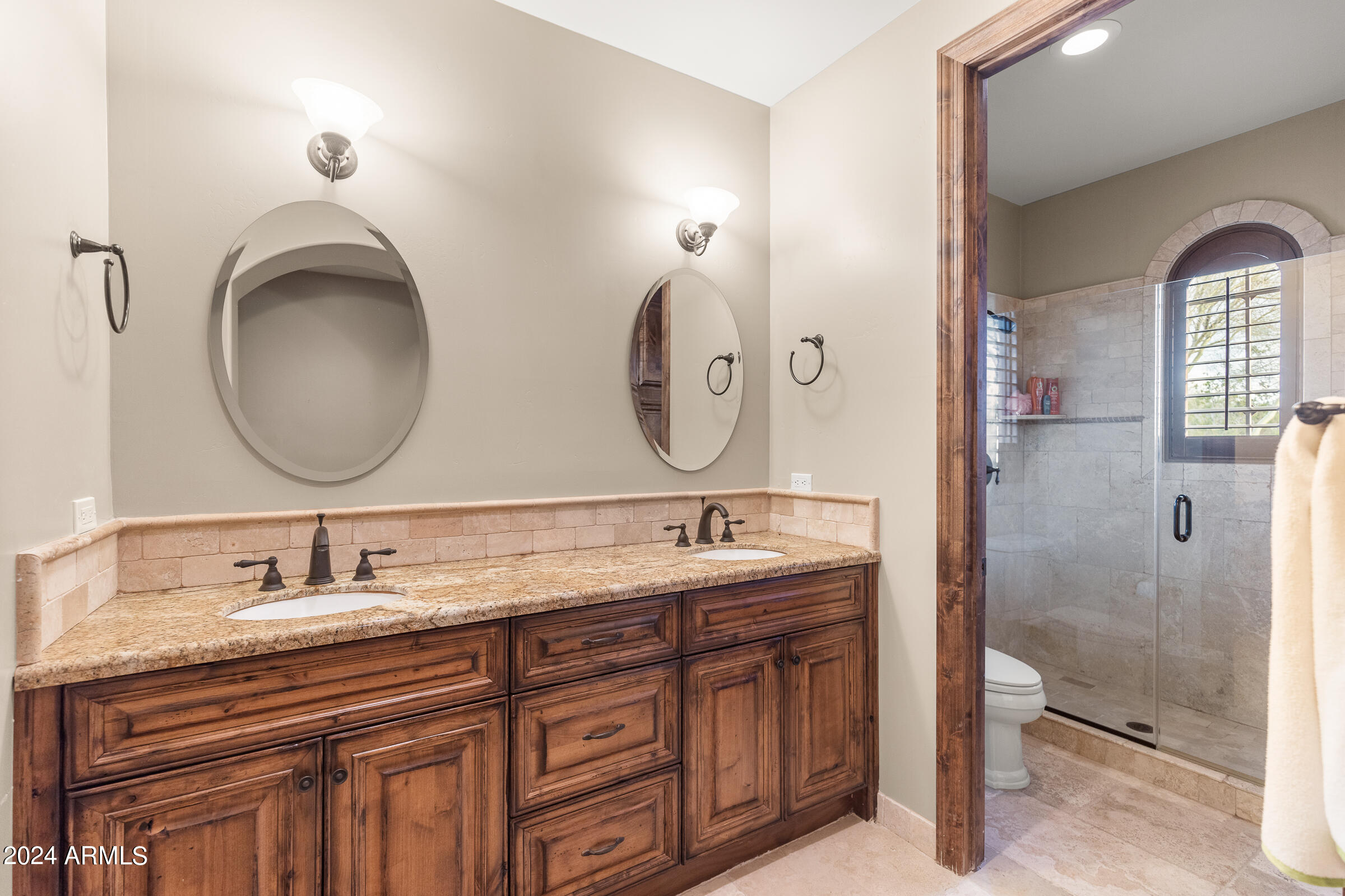 4320 N DIAMOND POINT Circle